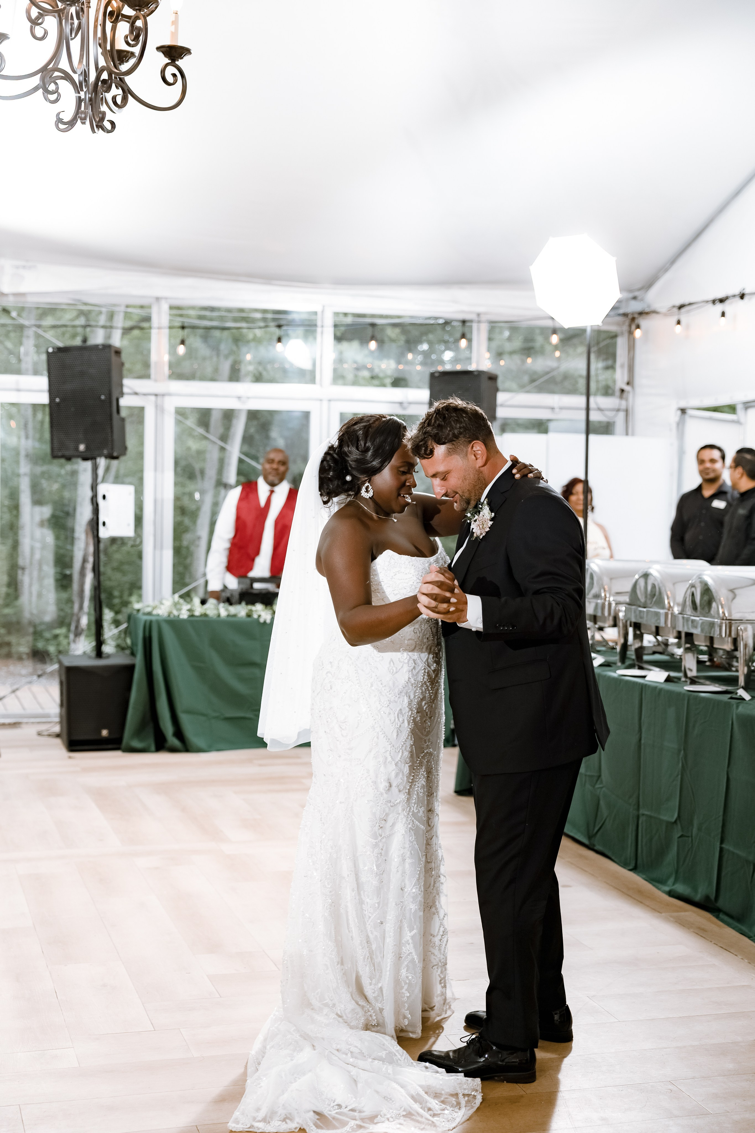 Joshua & Jessica. Photographer Stanislav Antonov