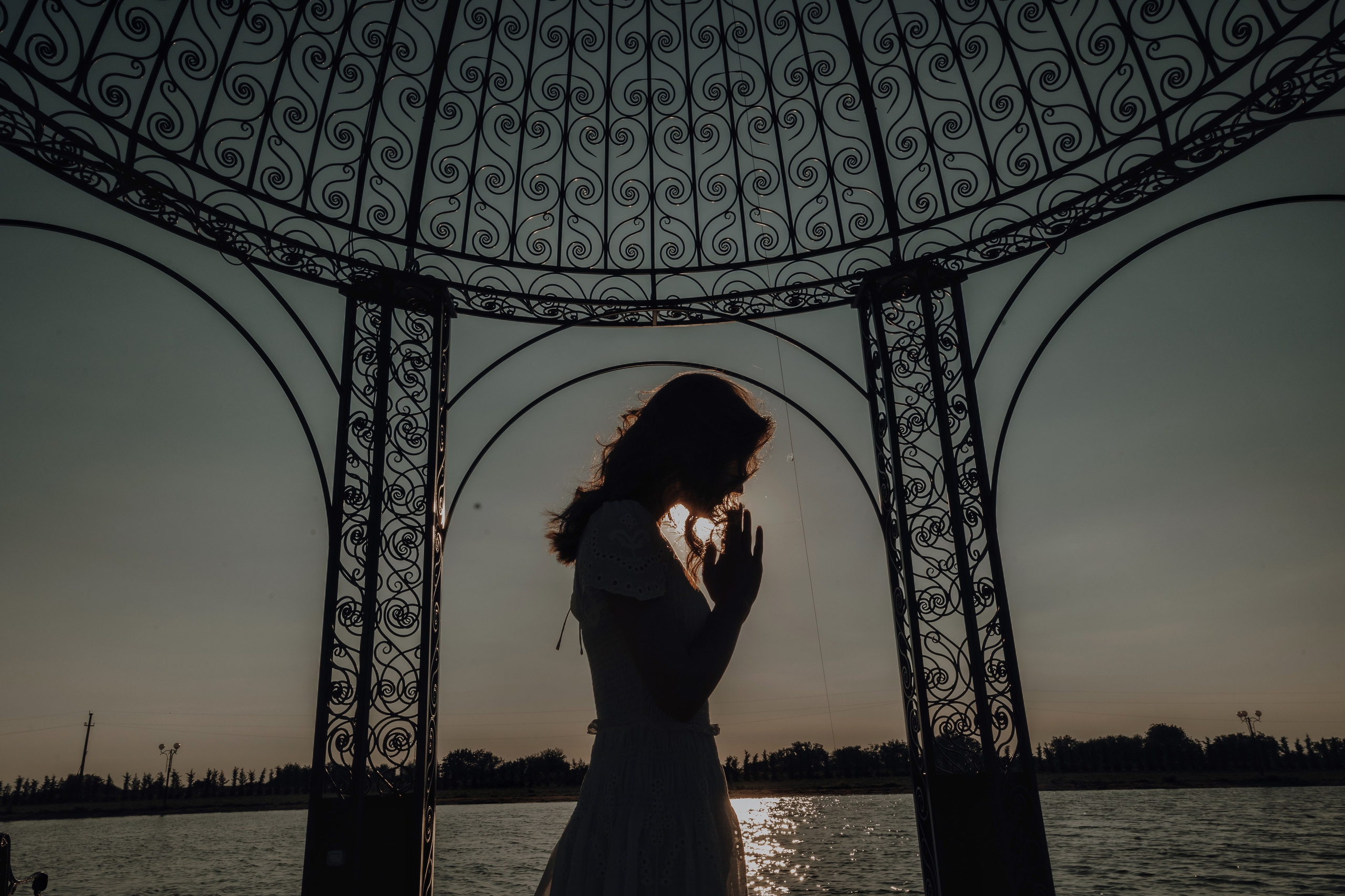 Sarah și liniștea unui sfârșit de zi. Emotions Photo Art