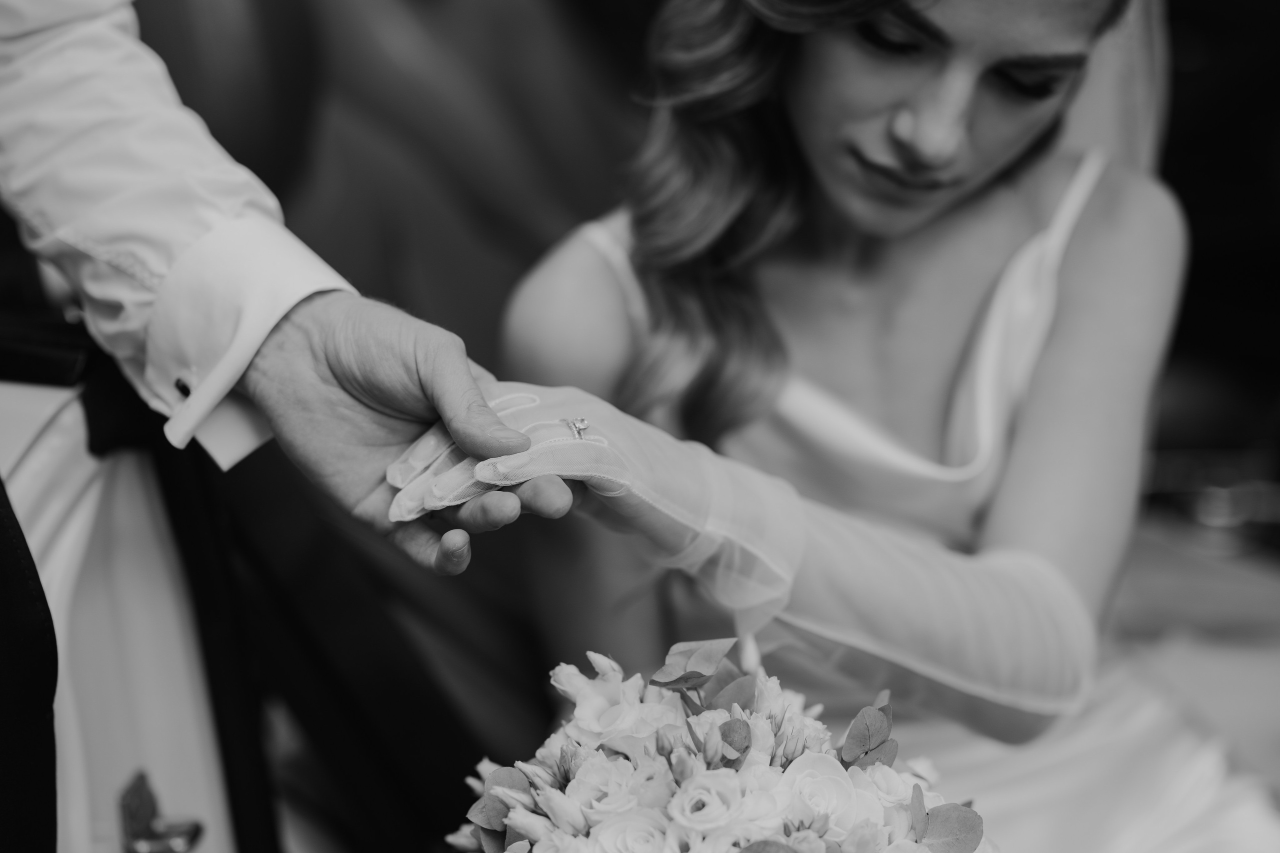 Corina & Dumitru. Main