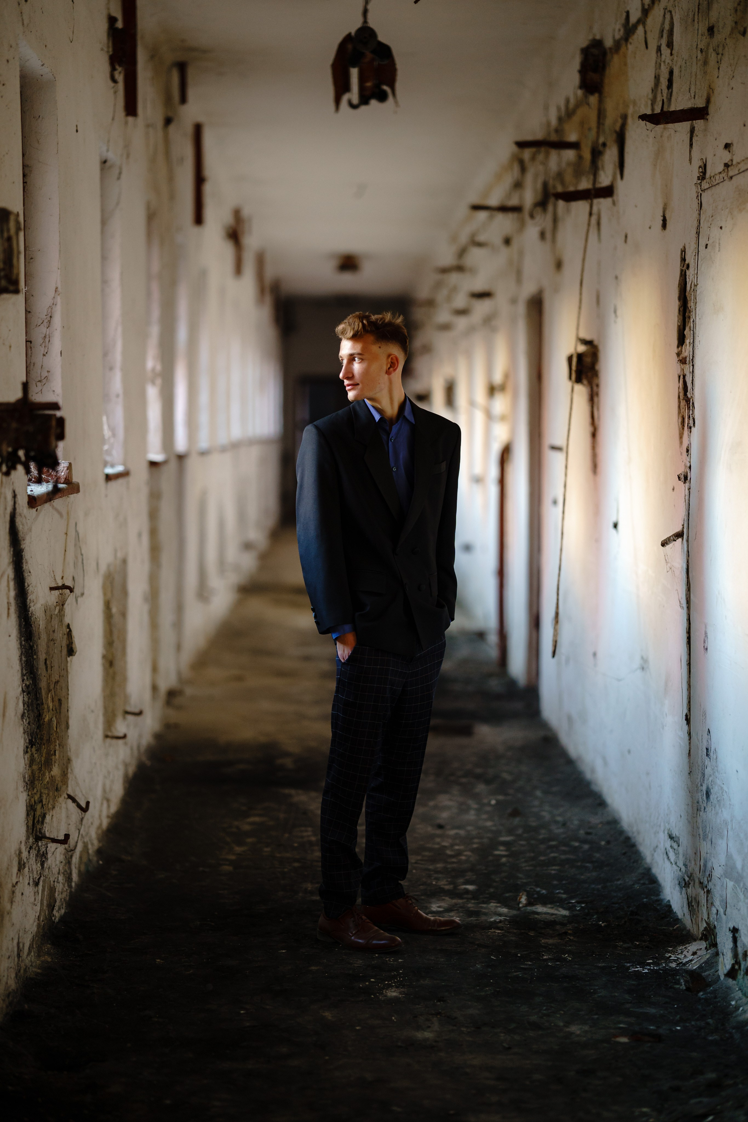 Teba 200 lei/ toată clasa. Trendy Albums