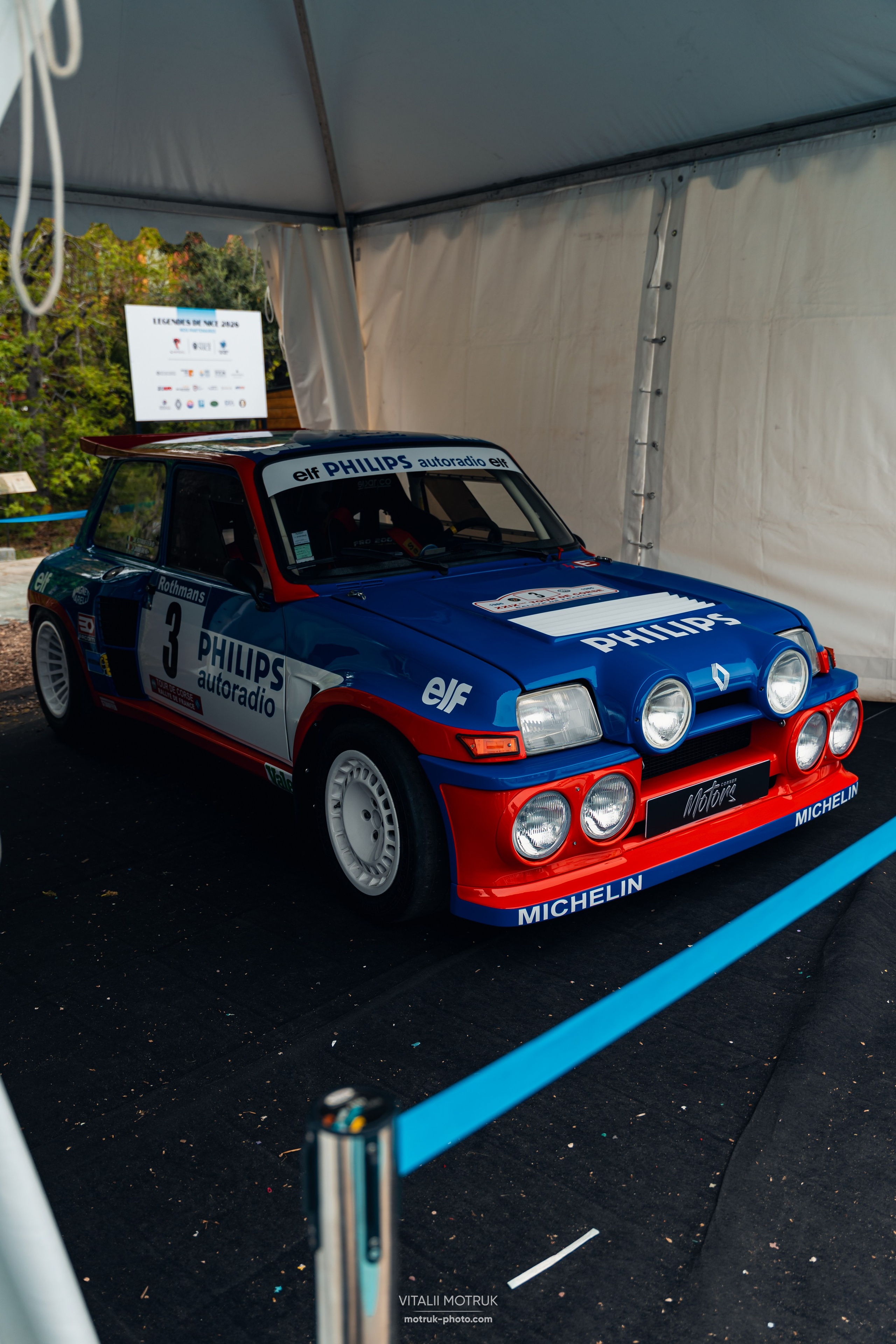 Legends de Nice. Photographe de voitures à Paris — Vitalii Motruk