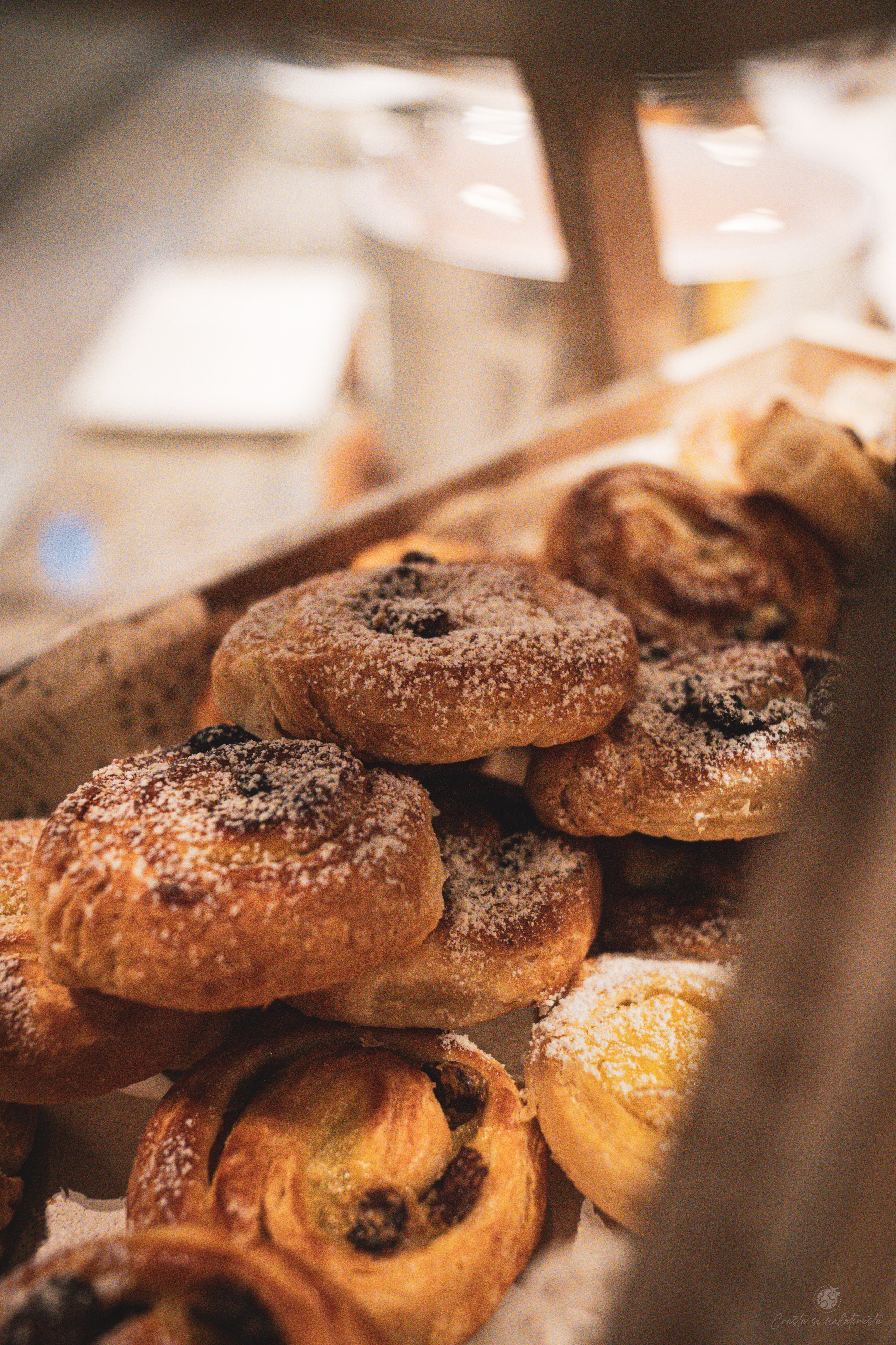 Ana Hotels. Creste si calatoreste