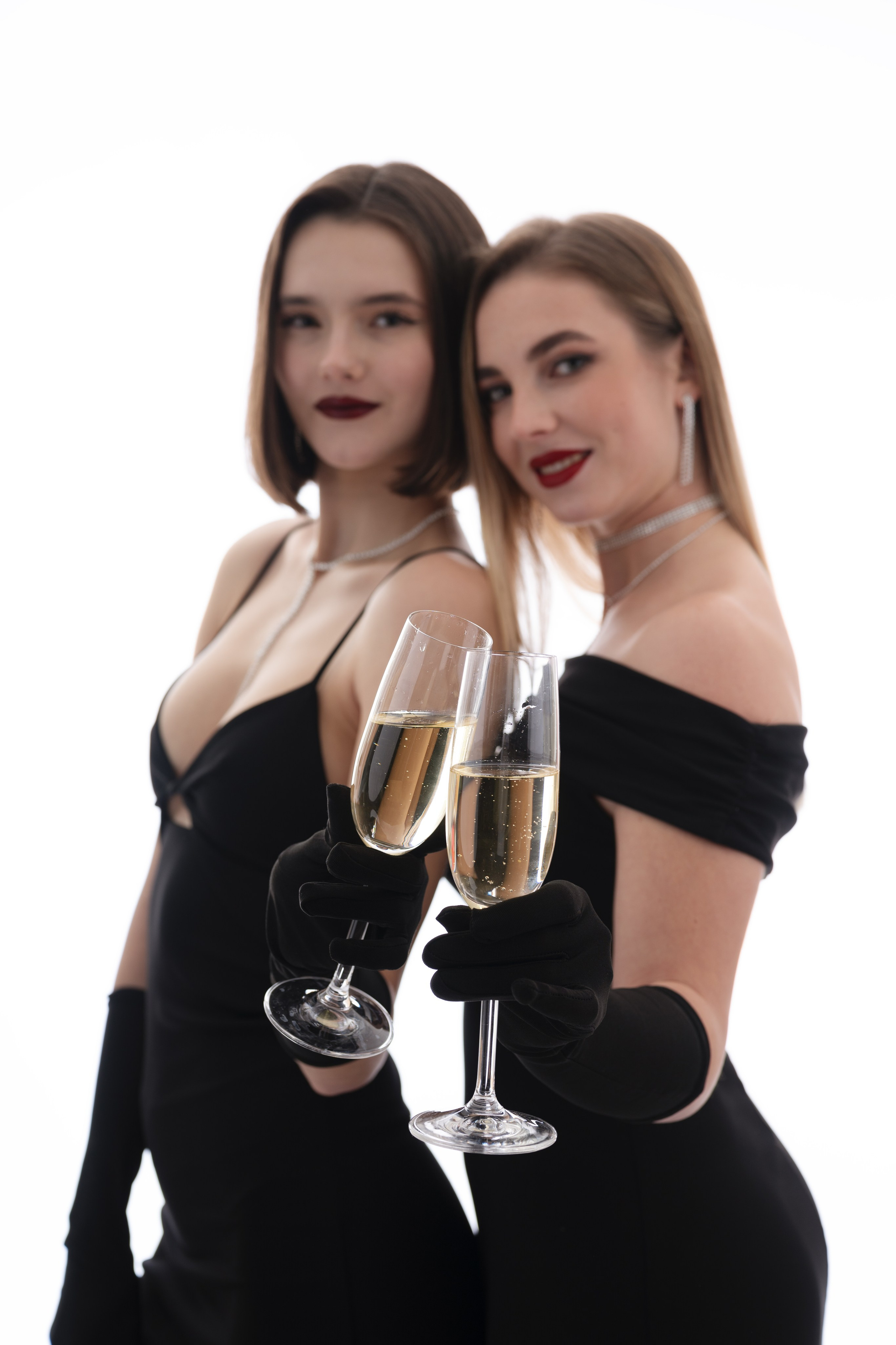 Nana & Lera — photo studio. Photographer Yulia Lushnikova, Based in Valencia