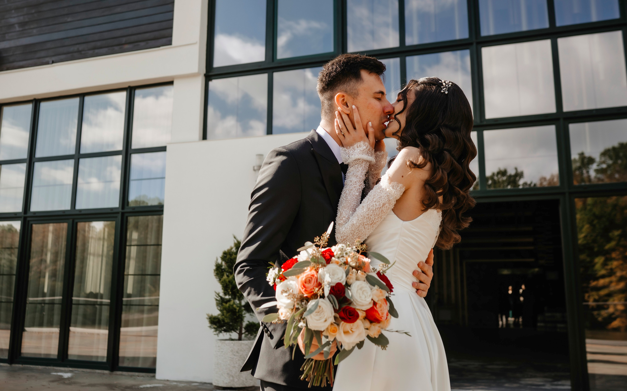 🤎 I o a n a  & D a n i e l — Wedding Day Preview. Wedding & Family Photographer