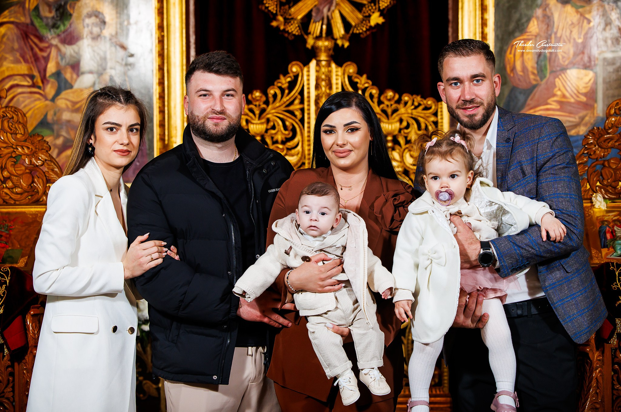 Botez. Dream Studio Galați – ședințe foto profesionale pentru familie, portrete și evenimente