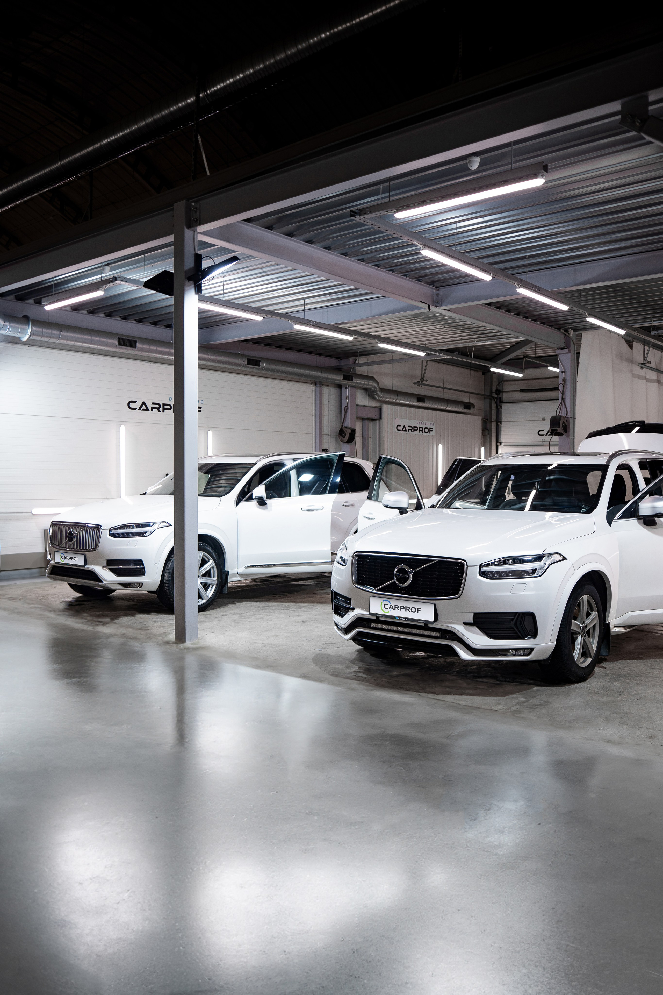 Photo & Video for Business Album. LOHA VISUALS — AUTOMOTIVE PHOTOGRAPHY