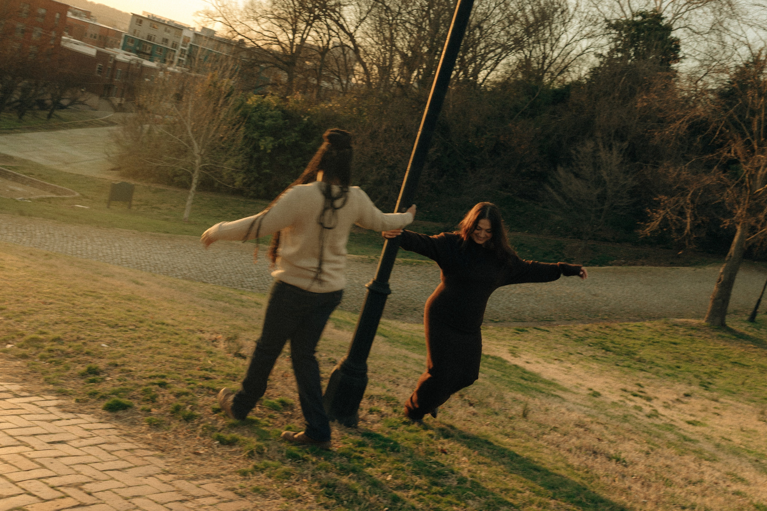 Alyssar&Krystle. Sara Eulalia | Virginia Photographer