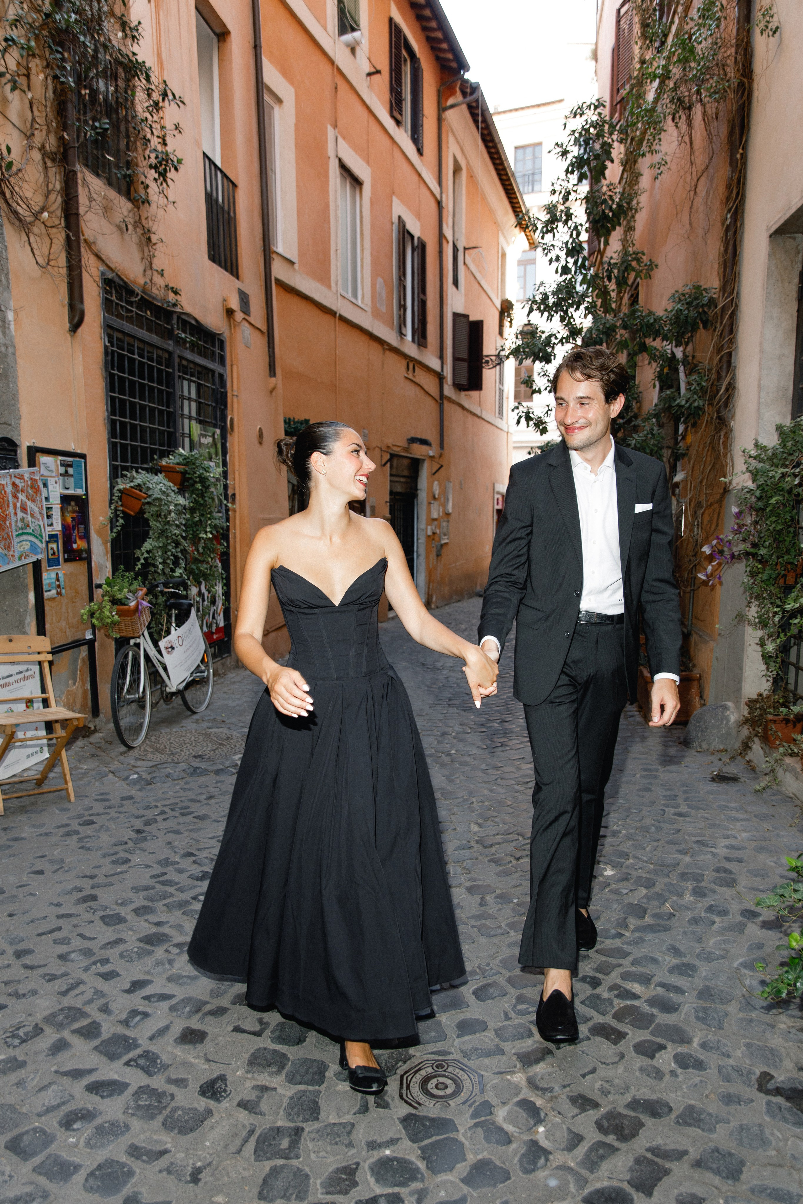 Wedding photographer Italy Rome, Tuscany, Lake Como, Sicily, Puglia. Wedding Photographer Rome Tuscany Como Sicily Puglia Amalfy Italy- Oksana Savenchuk