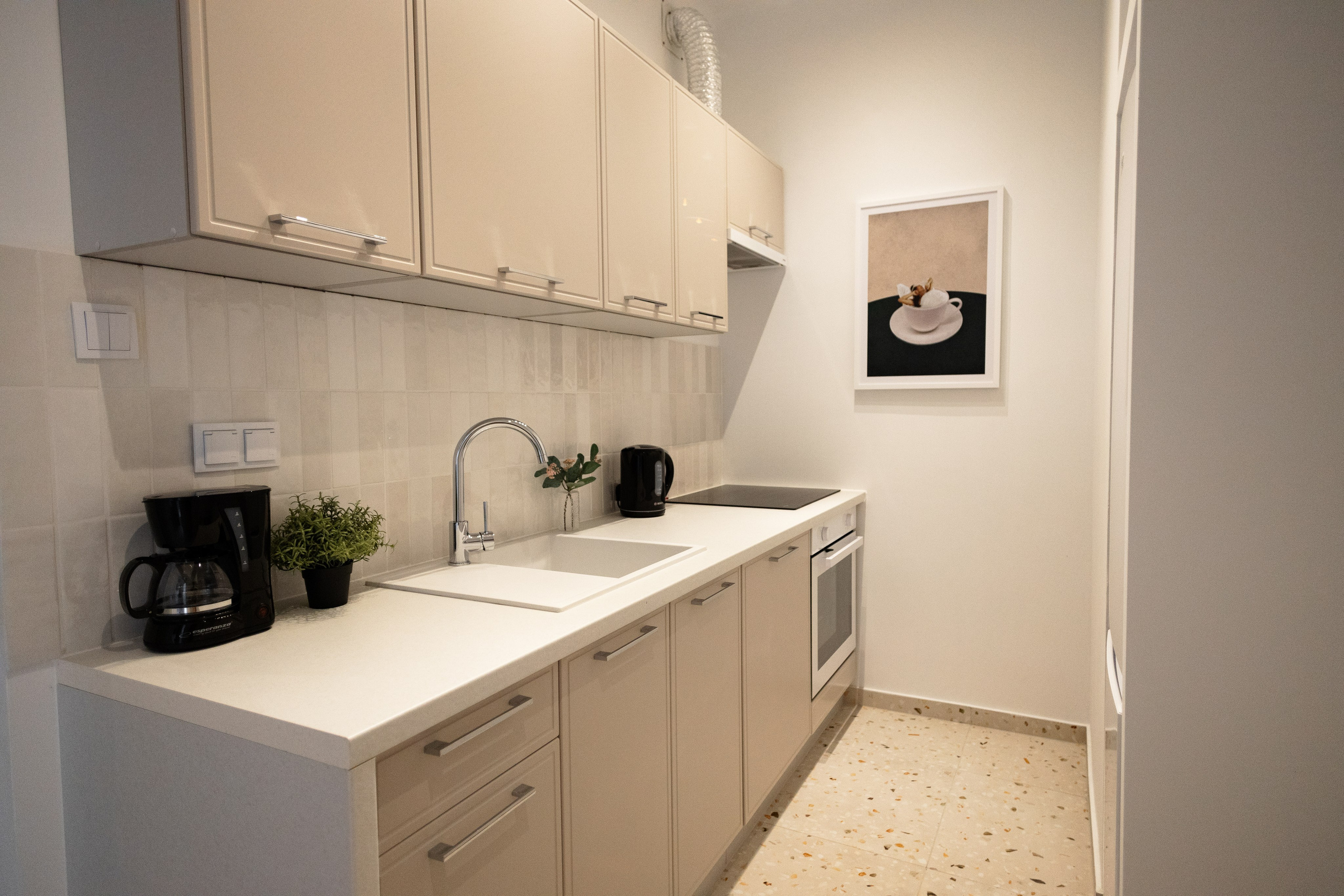 Apartament Upstairs 4