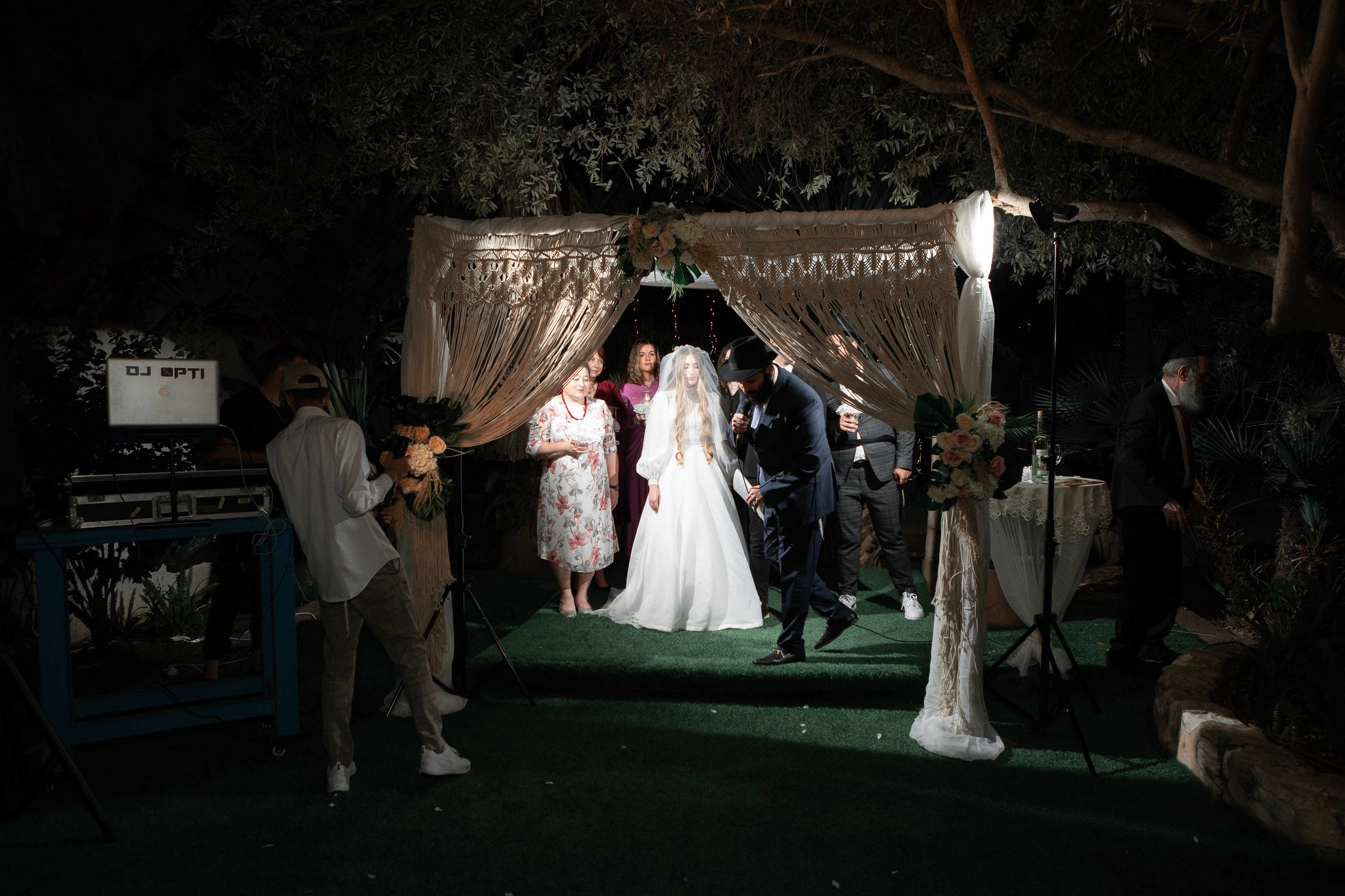 WEDDING IN A COZY PLACE NEAR TEL AVIV. PHOTOGRAPHER IN ISRAEL