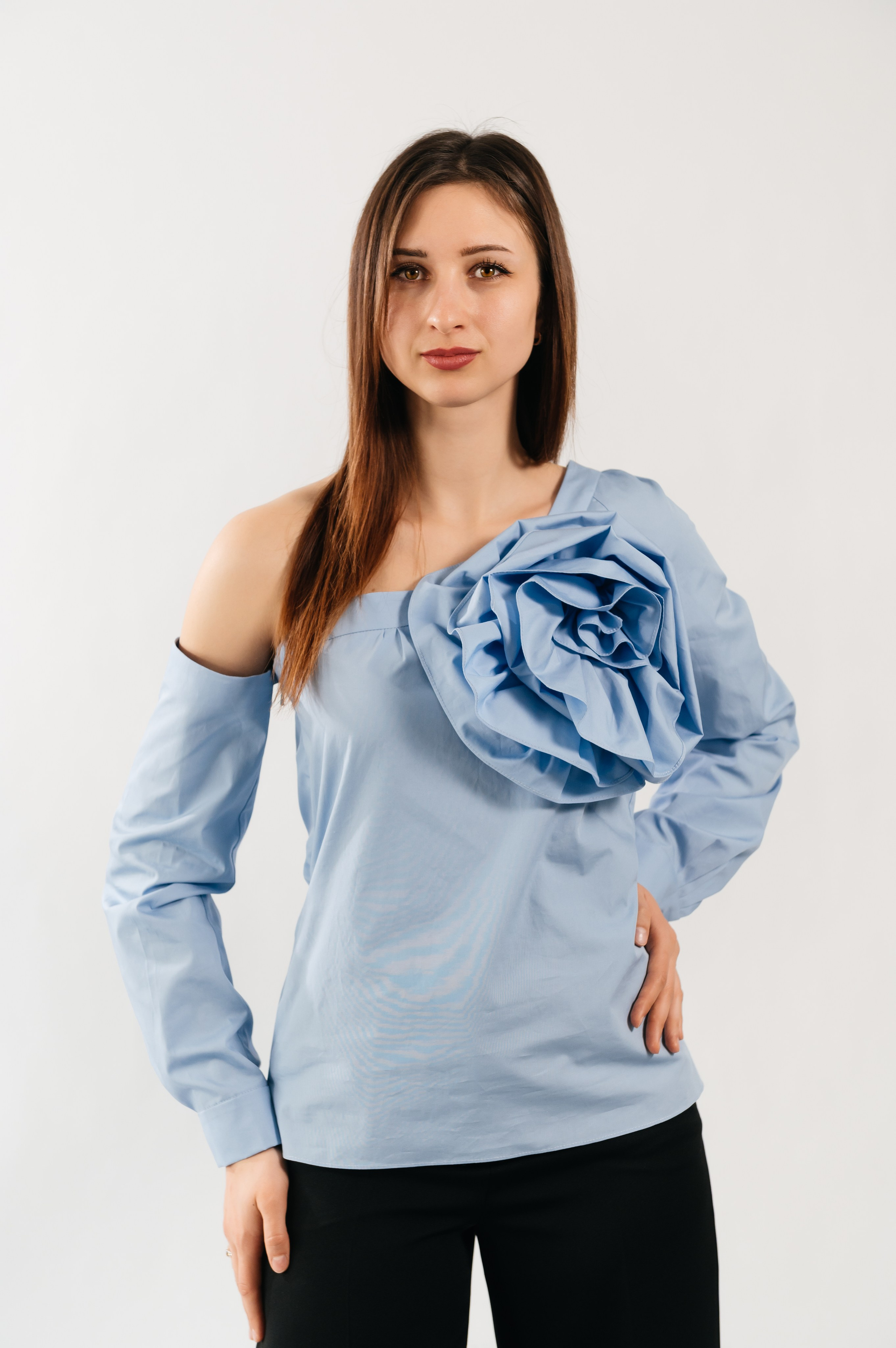 Bluză. Designer vestimentar: elaborarea, proiectarea și confectionare…