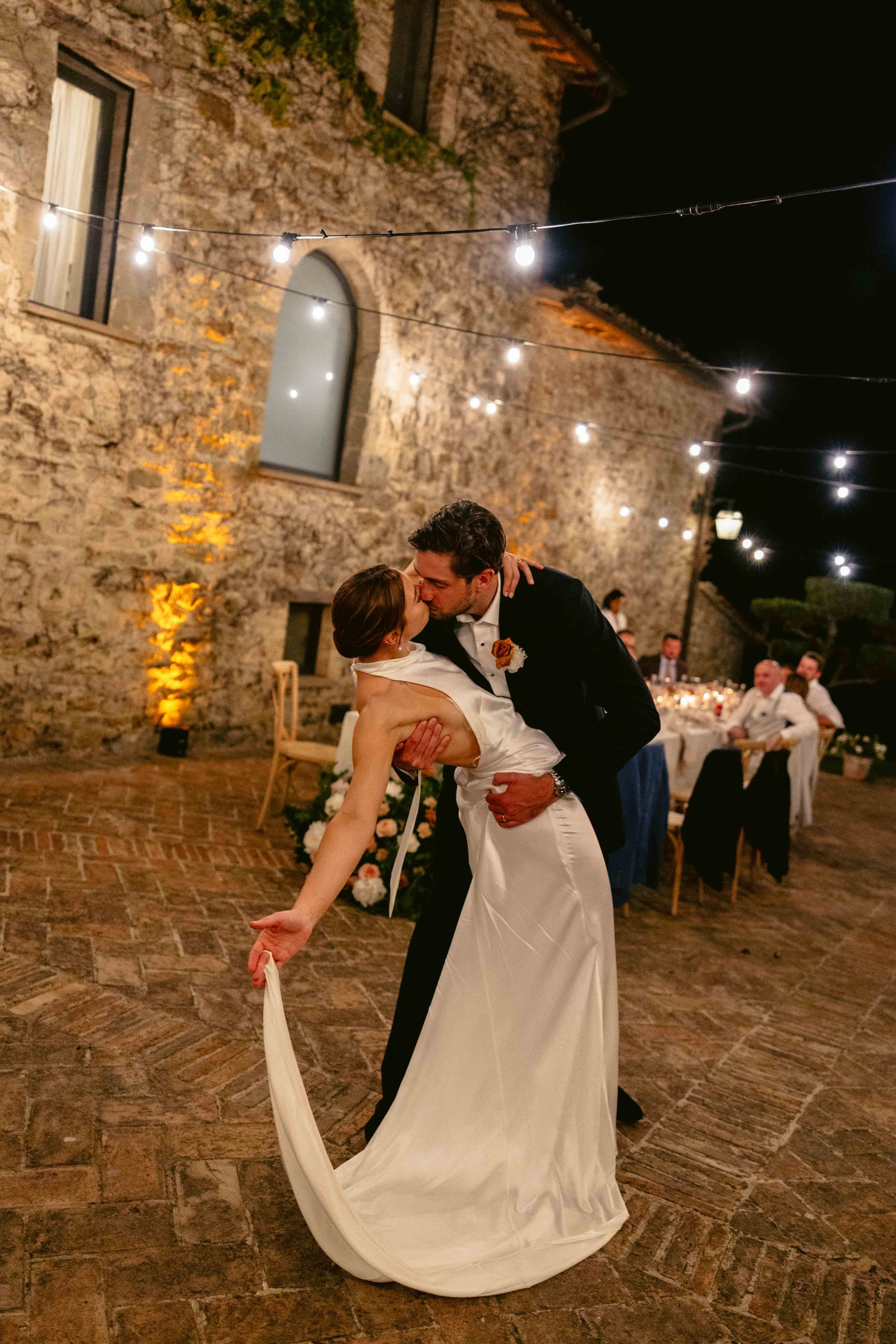 Wedding in Tuscany — Borgo Bastia Creti. Hochzeitsfotograf Deutschland & Destination Weddings | Moderne Hochzeitsfotografie