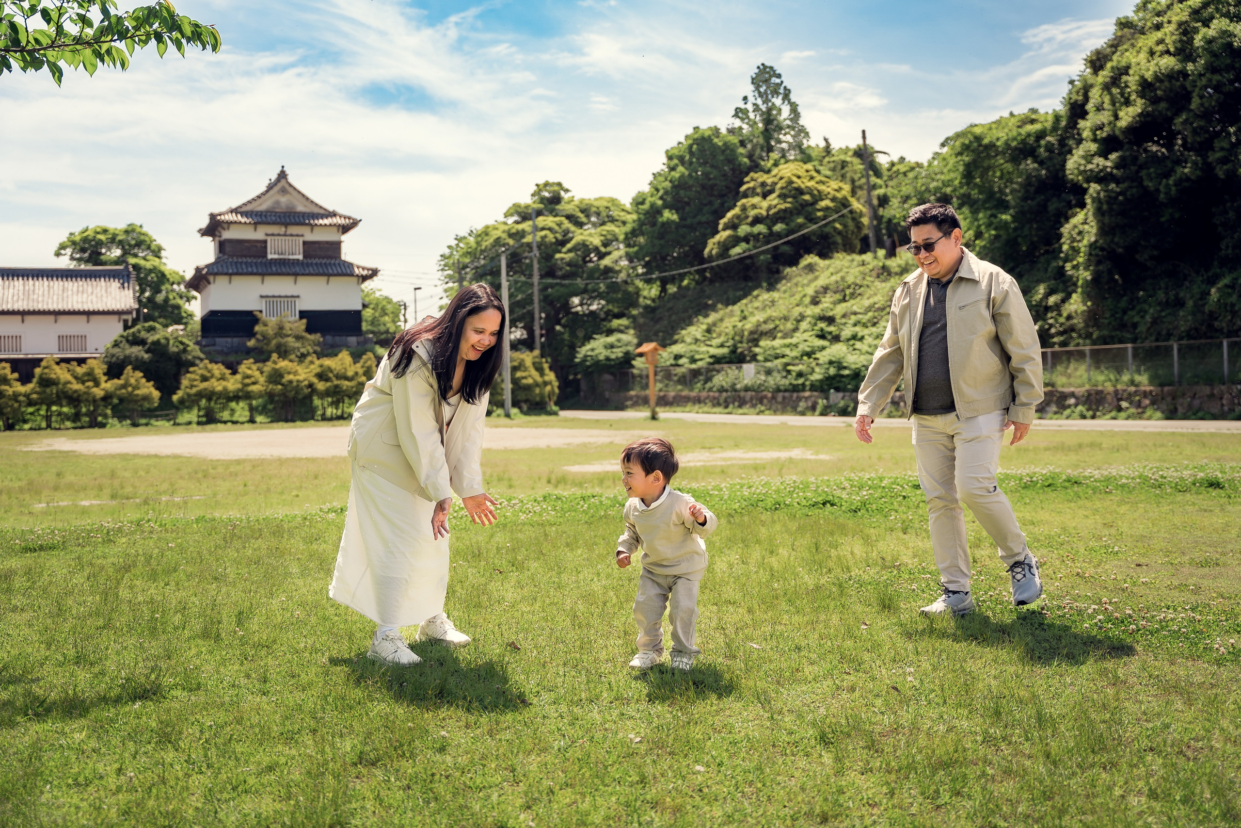 Family Photography at Maizuru Park Fukuoka | Japanese Soul Style. Portrait Photographer in Fukuoka, Japan | Alina Nazarova