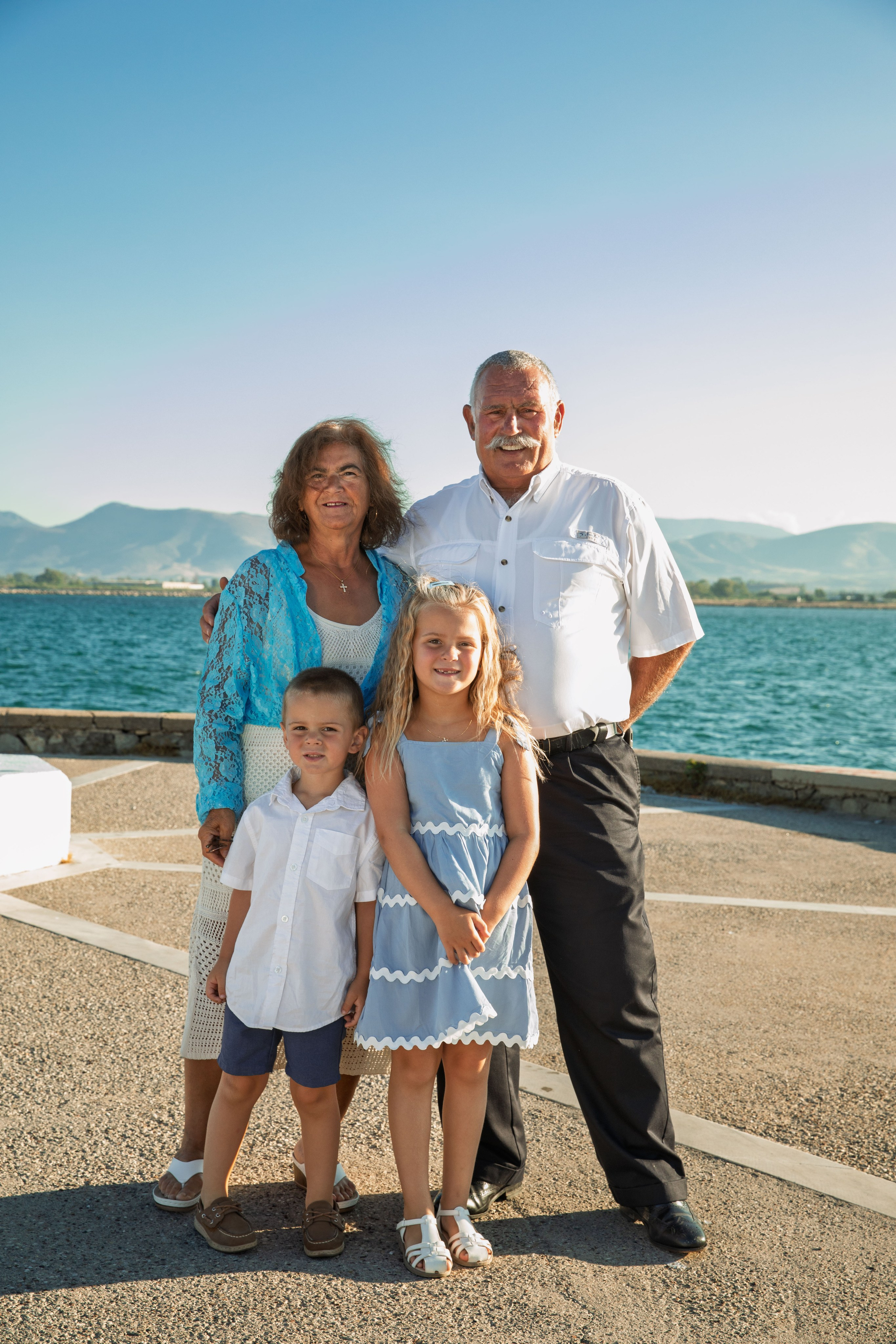 Family Kordalis (USA - Greece). Photographer Anya Khasapi. Nafplio, Greece