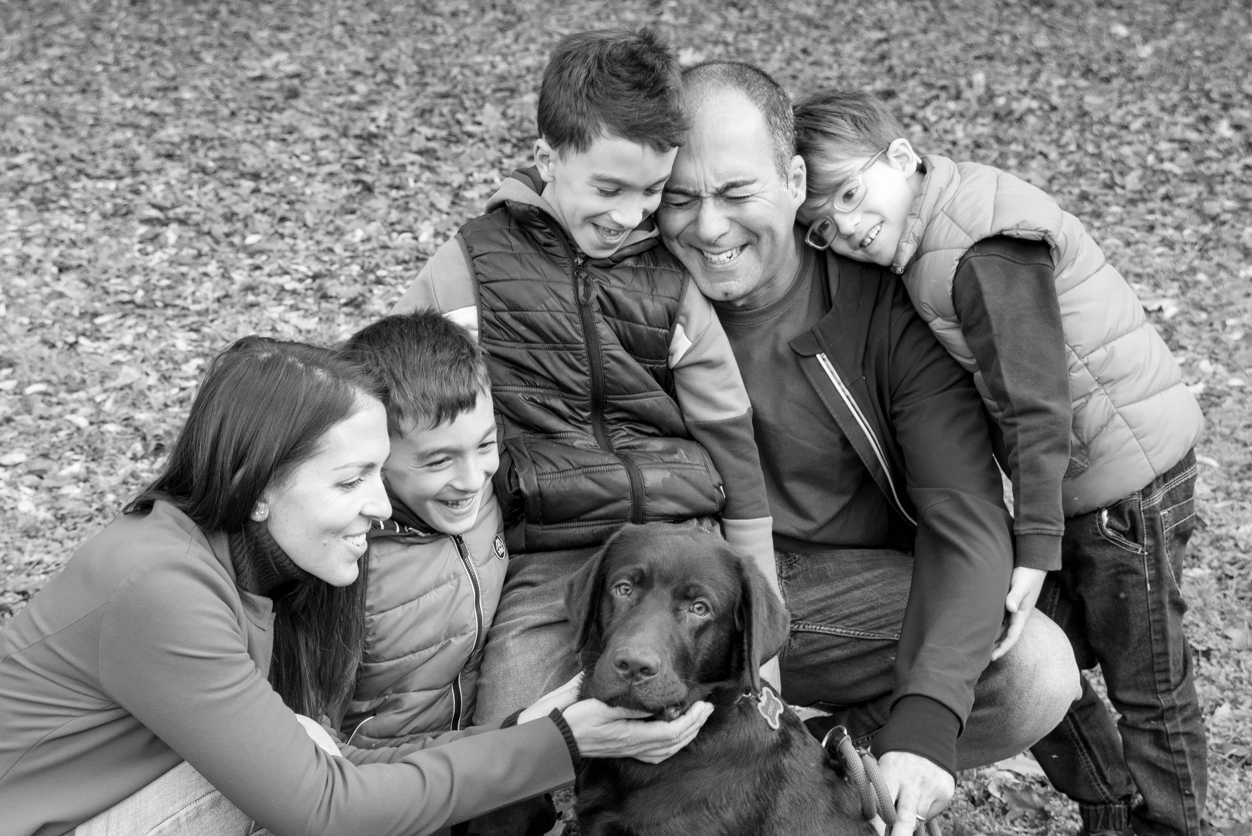 Big family session in Milan, Italy. Family and portrait photographer in Milan Daria Volkosh