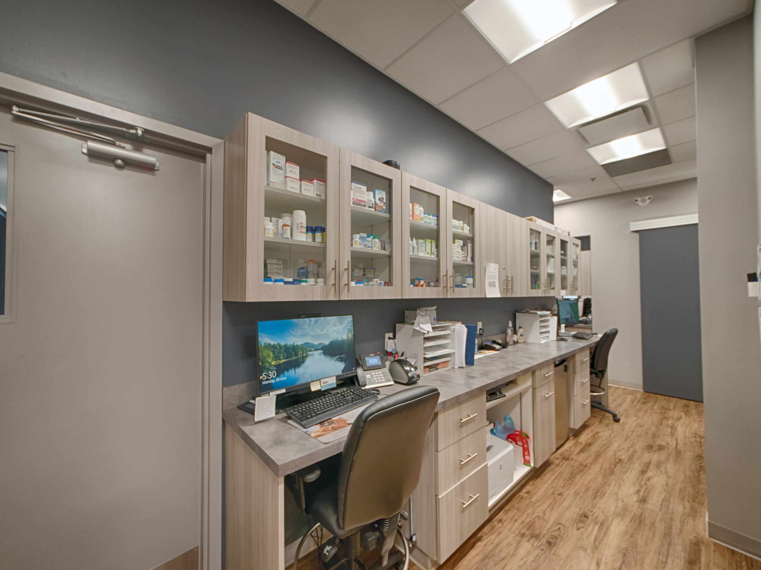 Real estate photography | Brintnell Veterinary Hospital