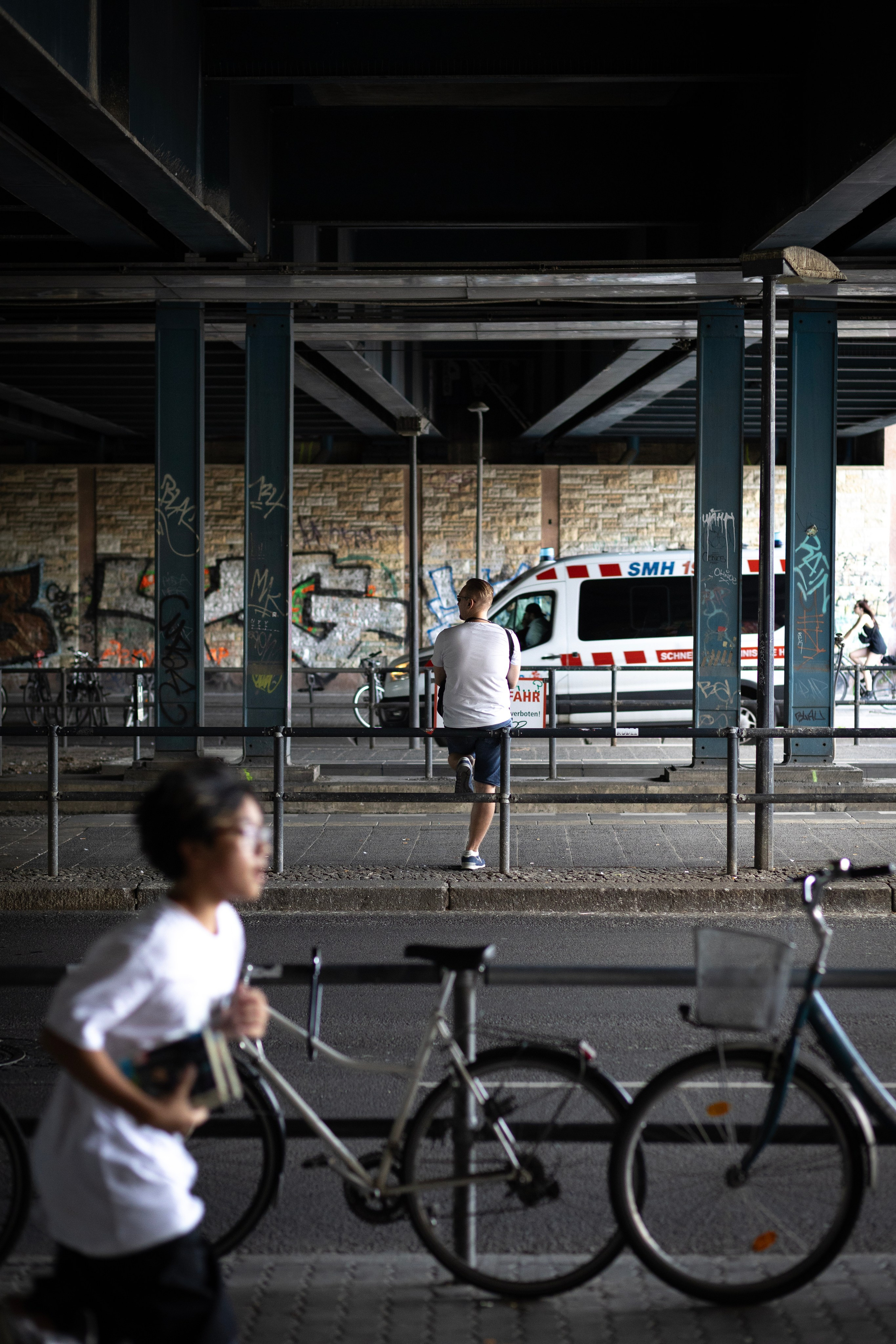 Berliner Mischung (in Farbe). BNW Around Photography