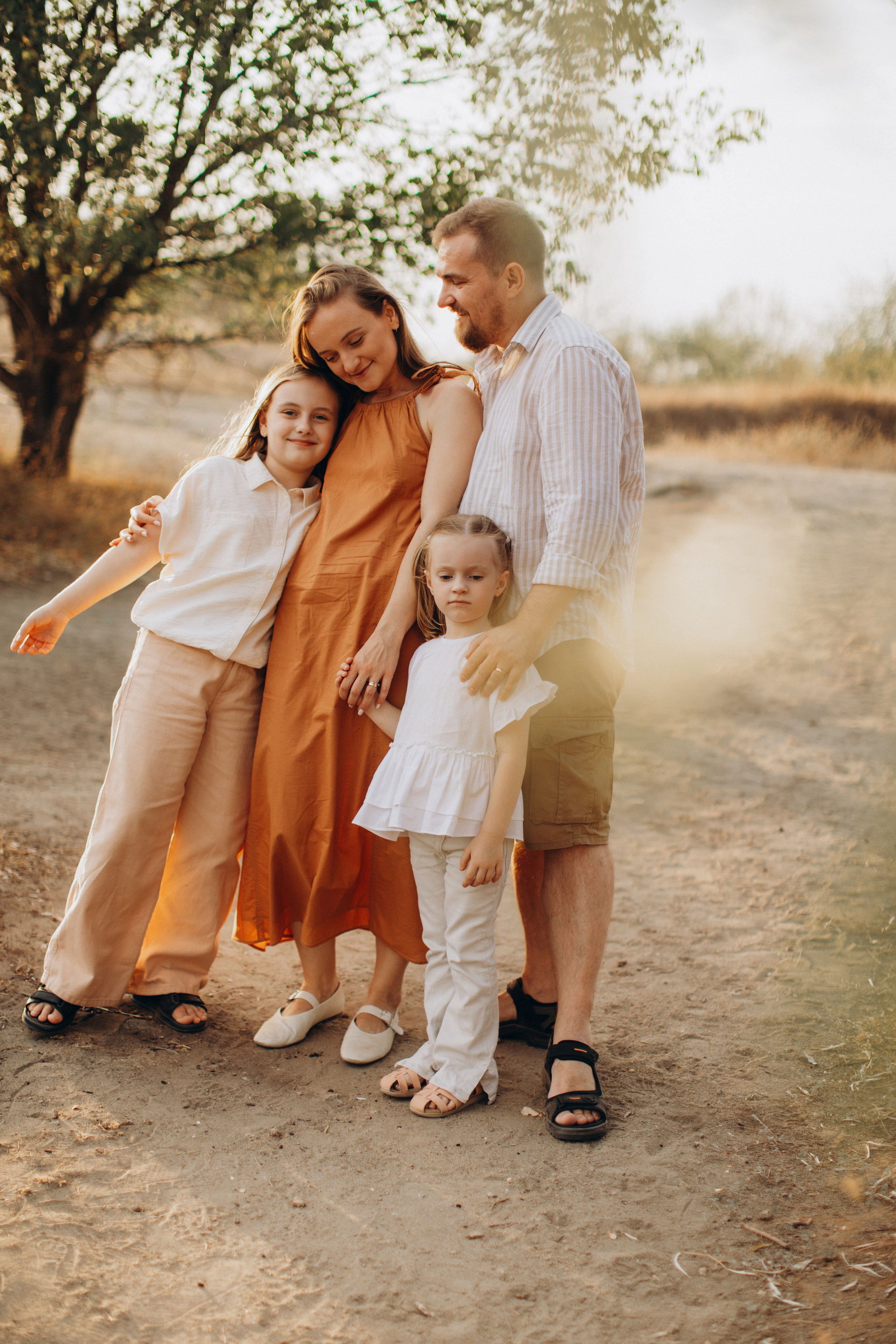 Ніколь Полінка Зіна Олександр. Сімейний фотограф Світлана Садовнікова