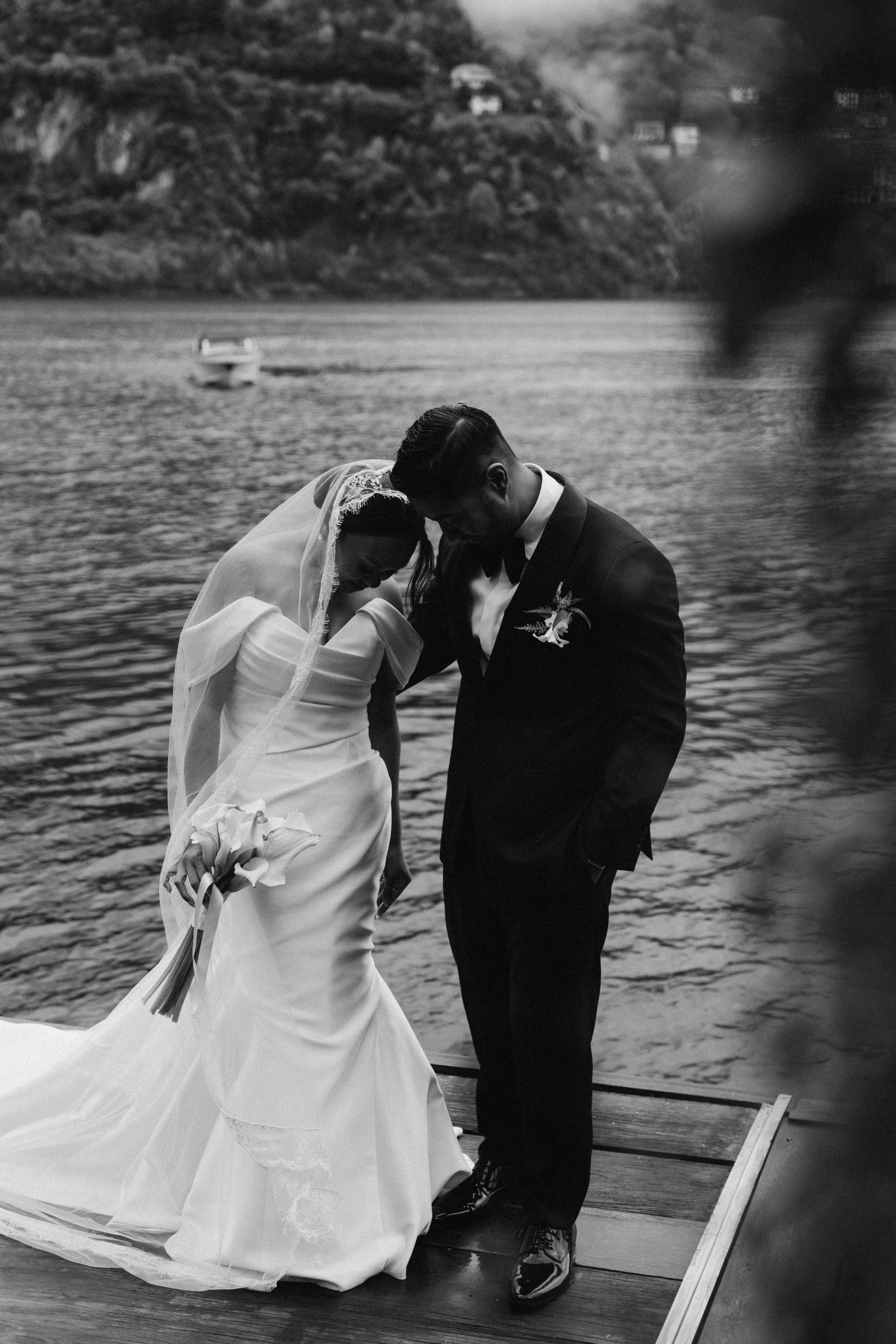 BEATRICE AND RAFAELE_LAKE COMO_Villa Regina Teodolinda. PHOTOGRAPHER IN ITALY