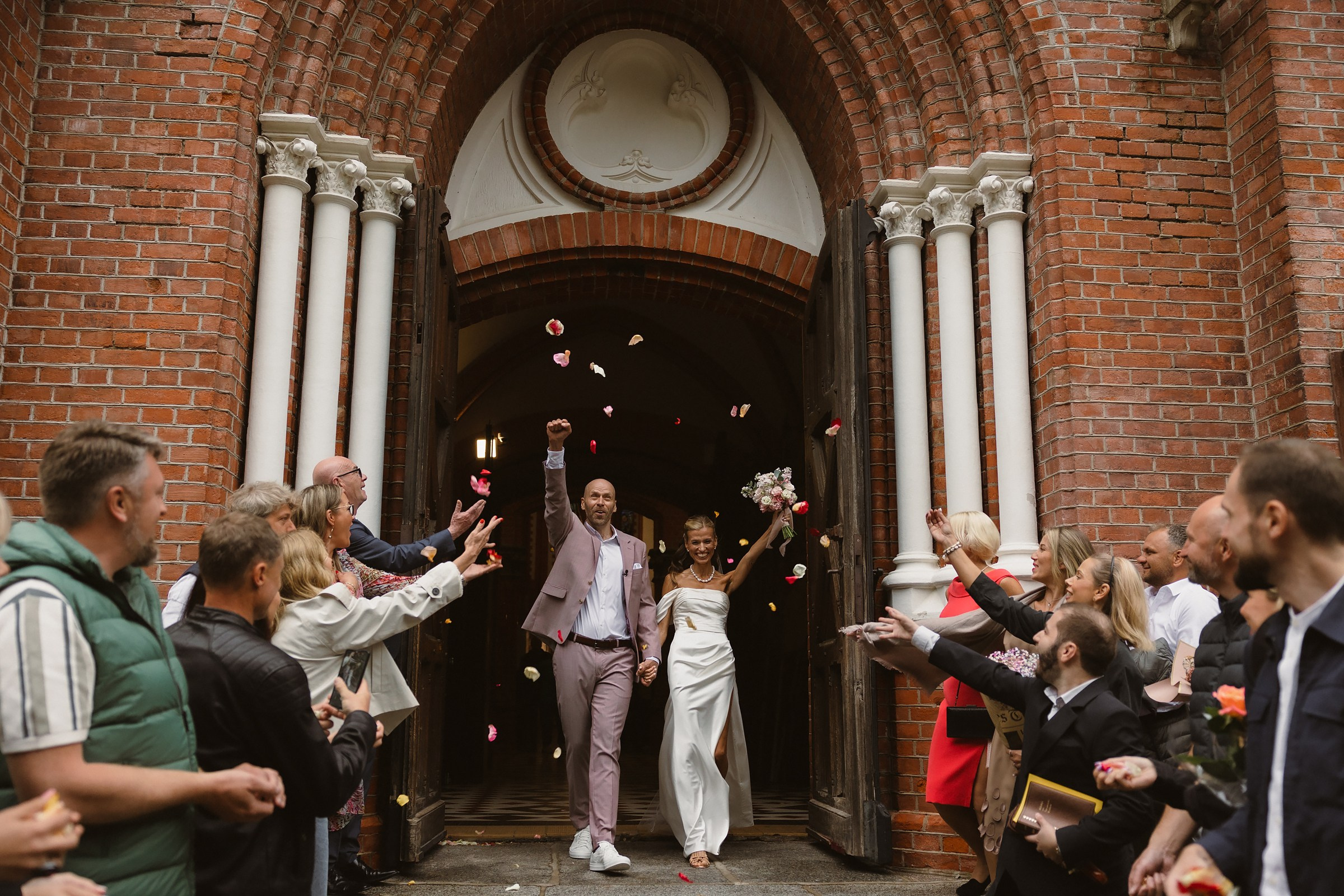 Justė ir Henrikas | Lietingos jaukios vestuvės Palangoje. Vestuvių ir šeimų fotografė Lena Bondarenko / belove photo