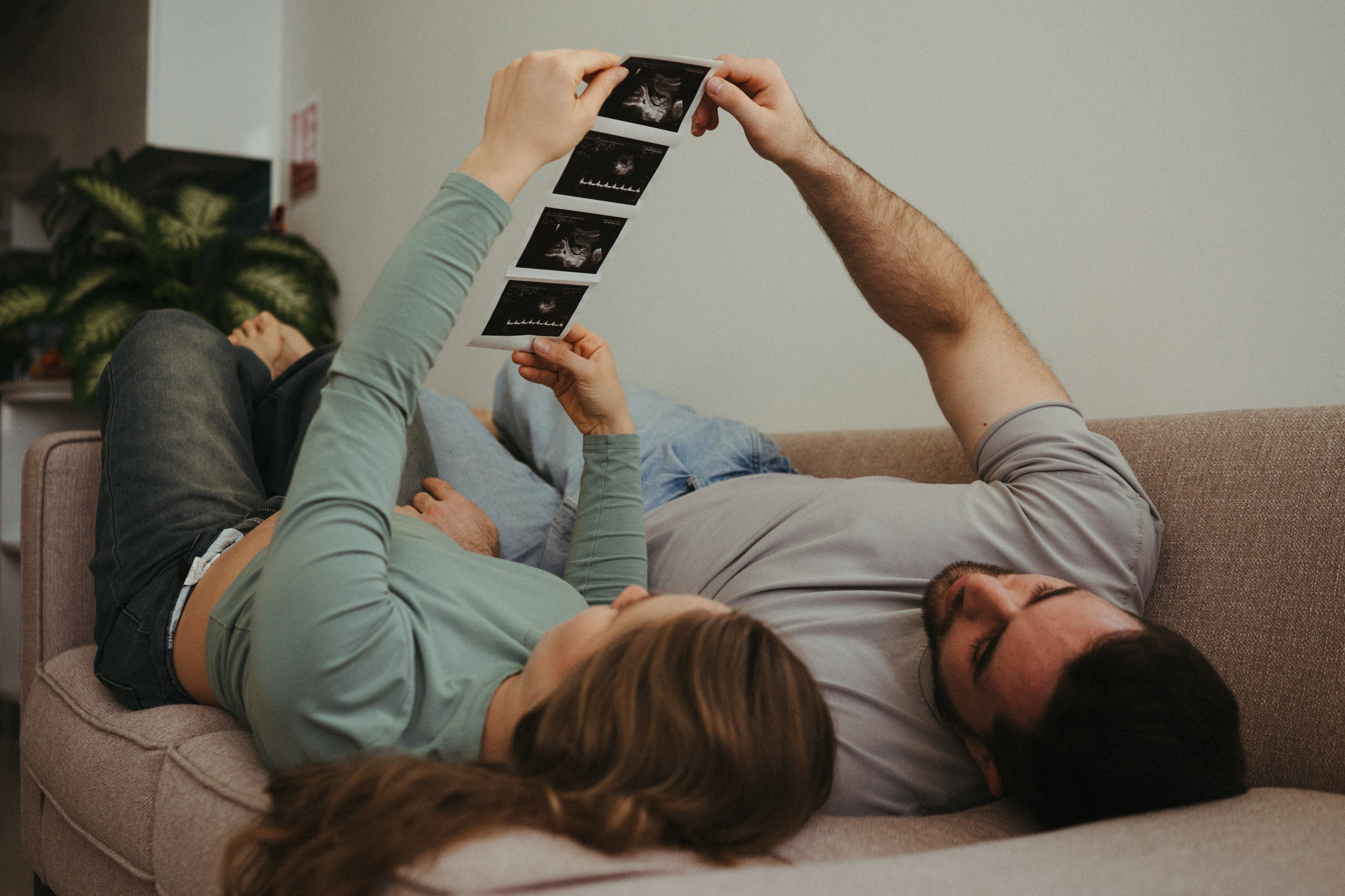 Dasha and Jenya. Maternity. Family photographer in Saudi Arabia