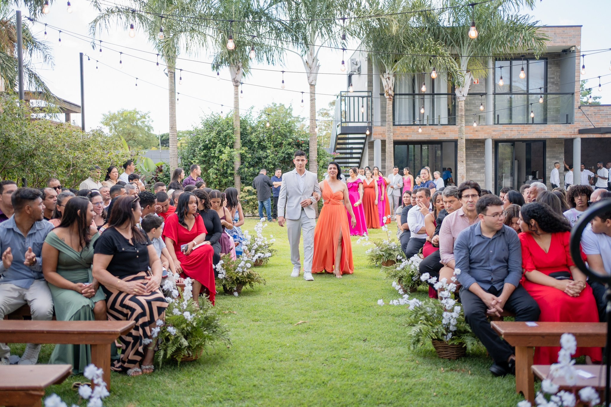 Larissa & Vinicius — Espaço Faveral / Aararaquara. Robson Colaço