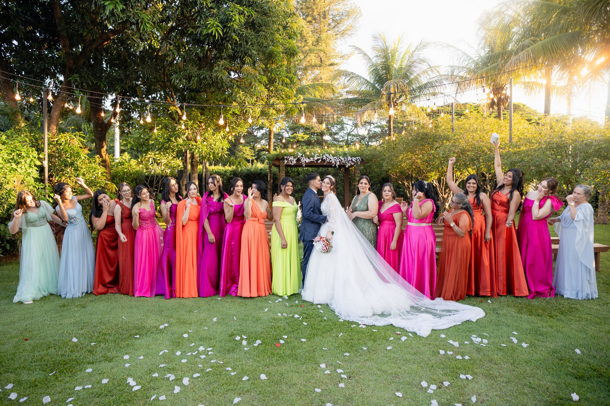 Larissa & Vinicius — Espaço Faveral / Aararaquara. Robson Colaço