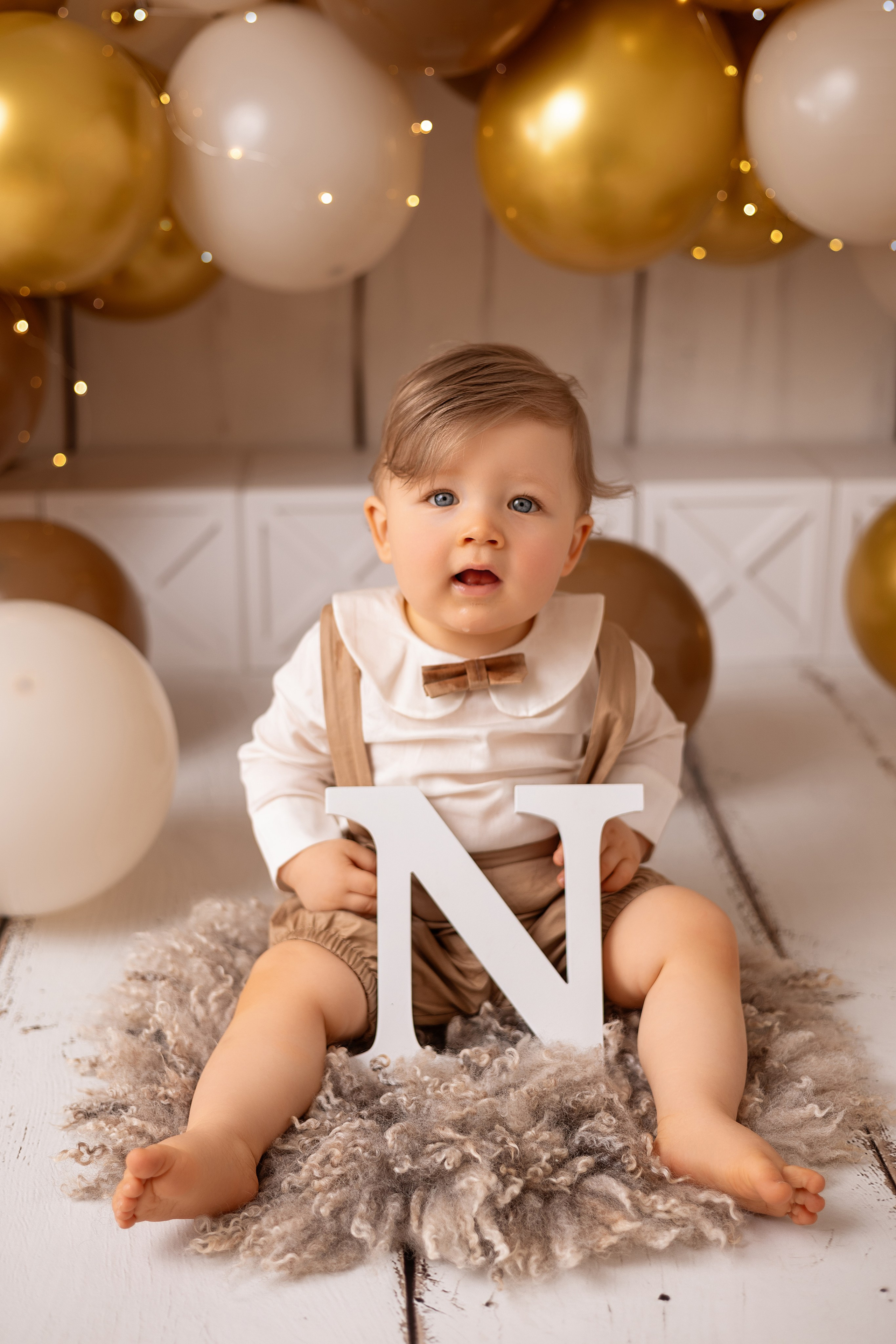 Erste Geburtstag „Cake Smash“. Neugeborene- Schwangerschaft- und Kinder Fotografin in Lehre