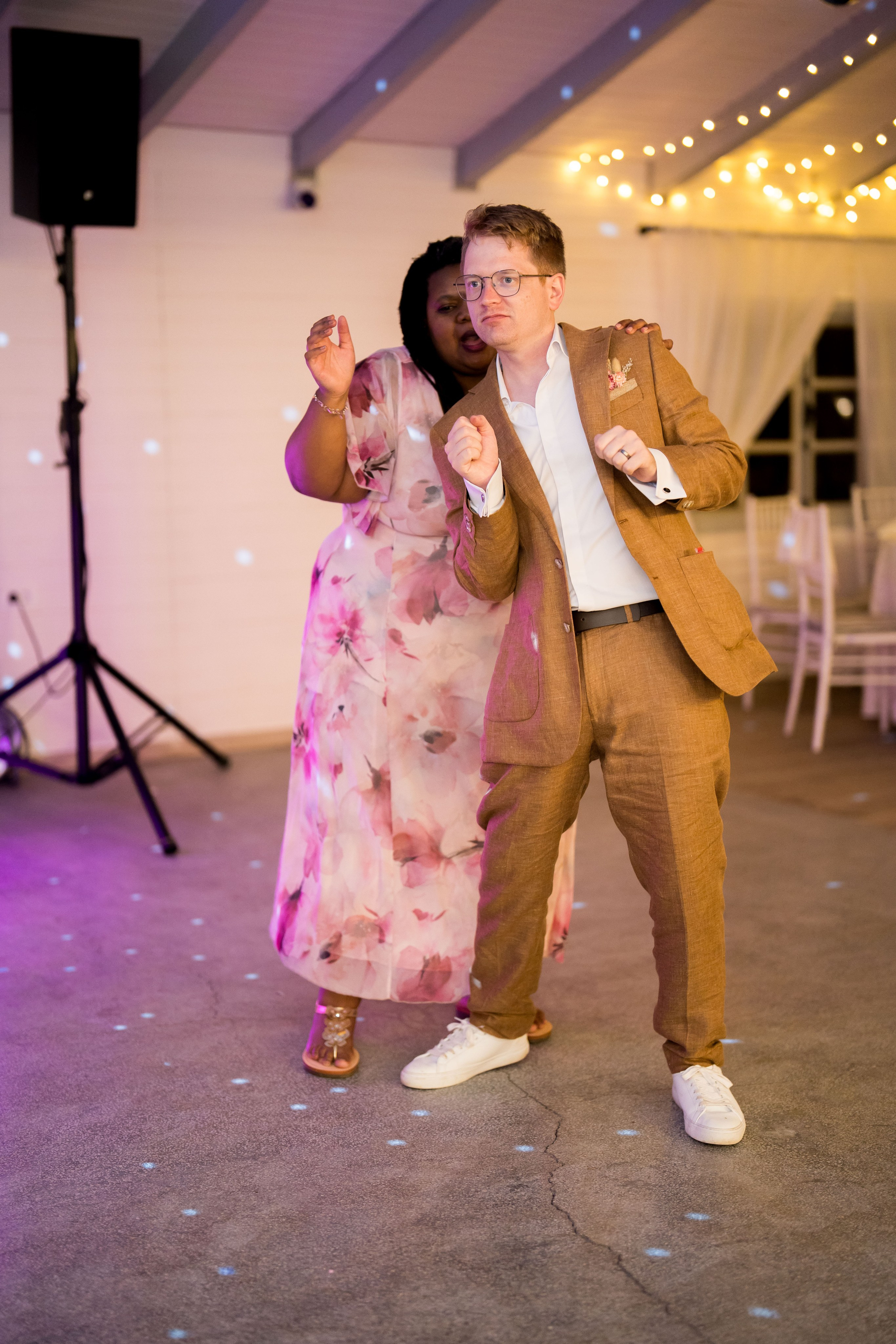 PARTY. Gabriel Florea — Fotograf nuntă București