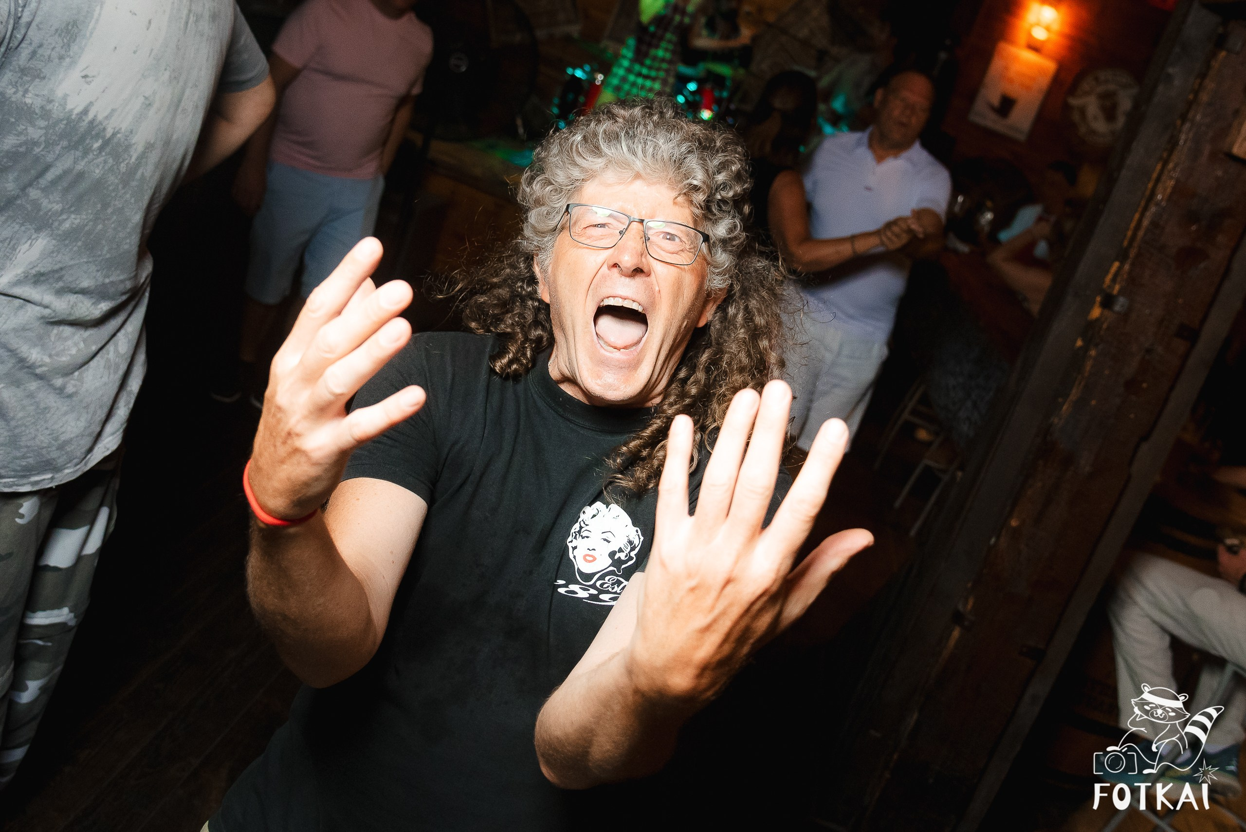 Reportaje fotográfico de FOTKAI | Get Back en El Paso Bar | Torrevieja, España, 12 de julio de 2025