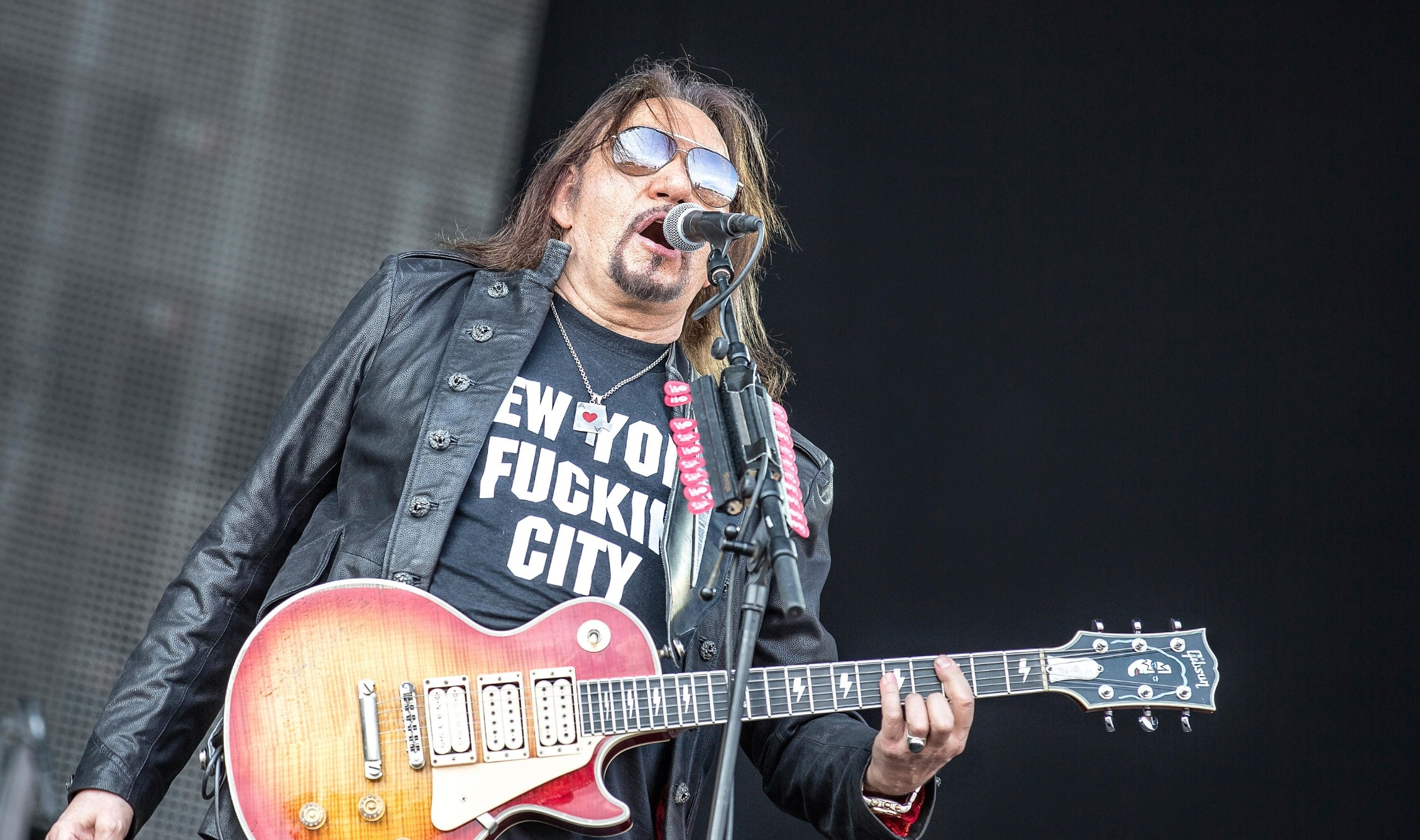 La guitarra de Ace Frehley se vende por 512.000 dólares en una subasta | FOTKAI