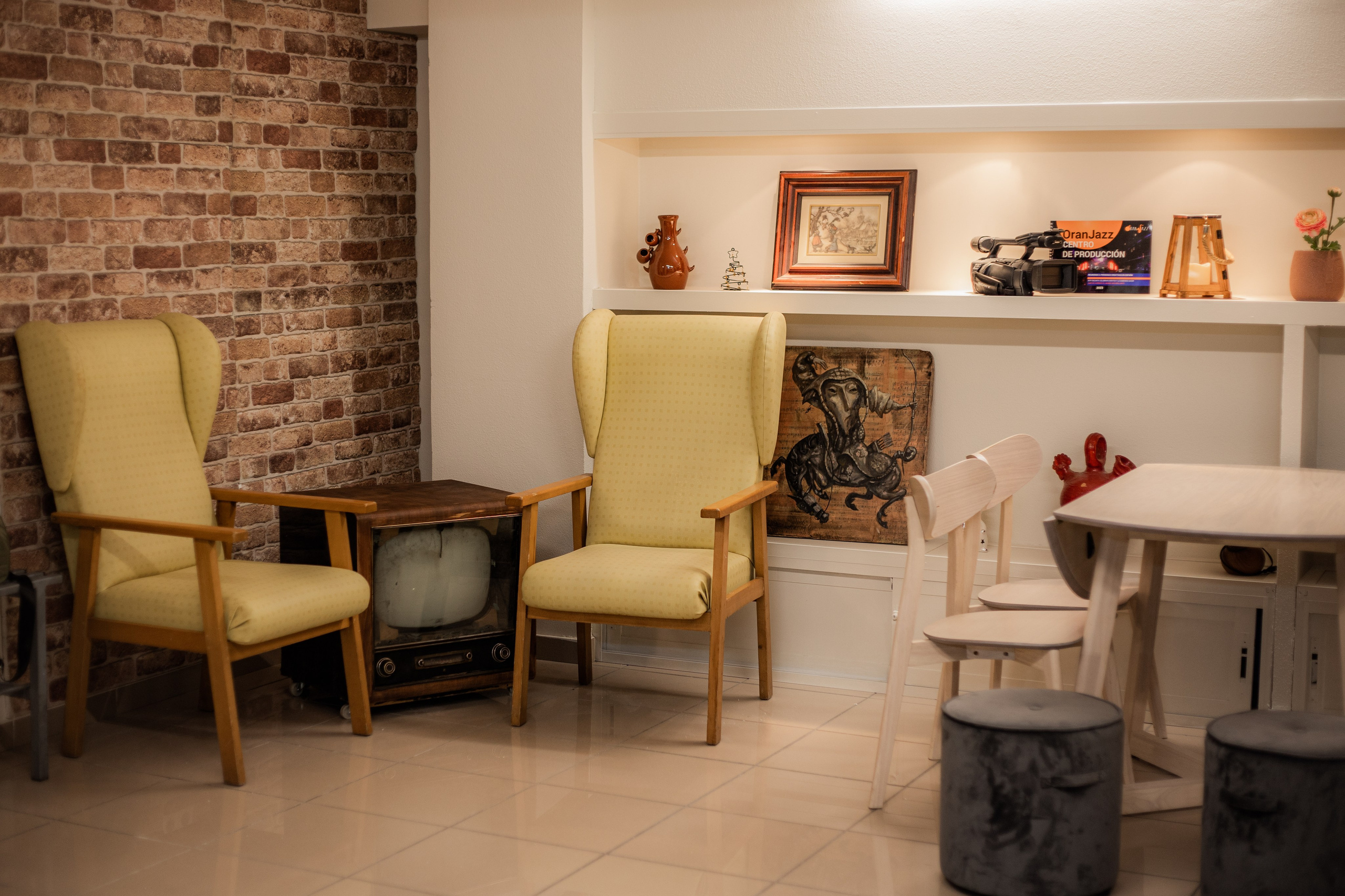 Открытие нового дома OranJazz в Аликанте. Вечеринка «для своих». Volver a oranjazz.com