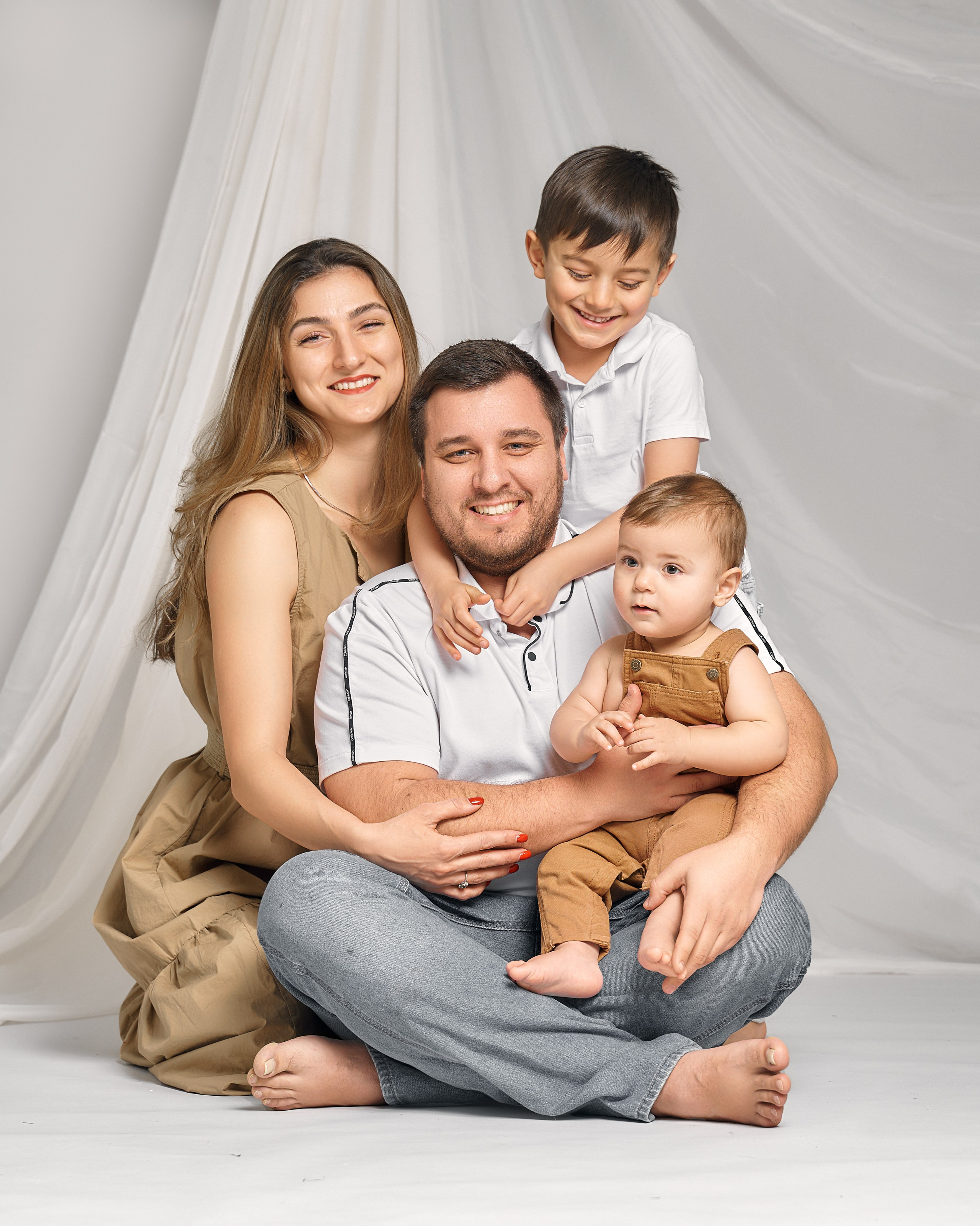Family. Triple-A photo studio