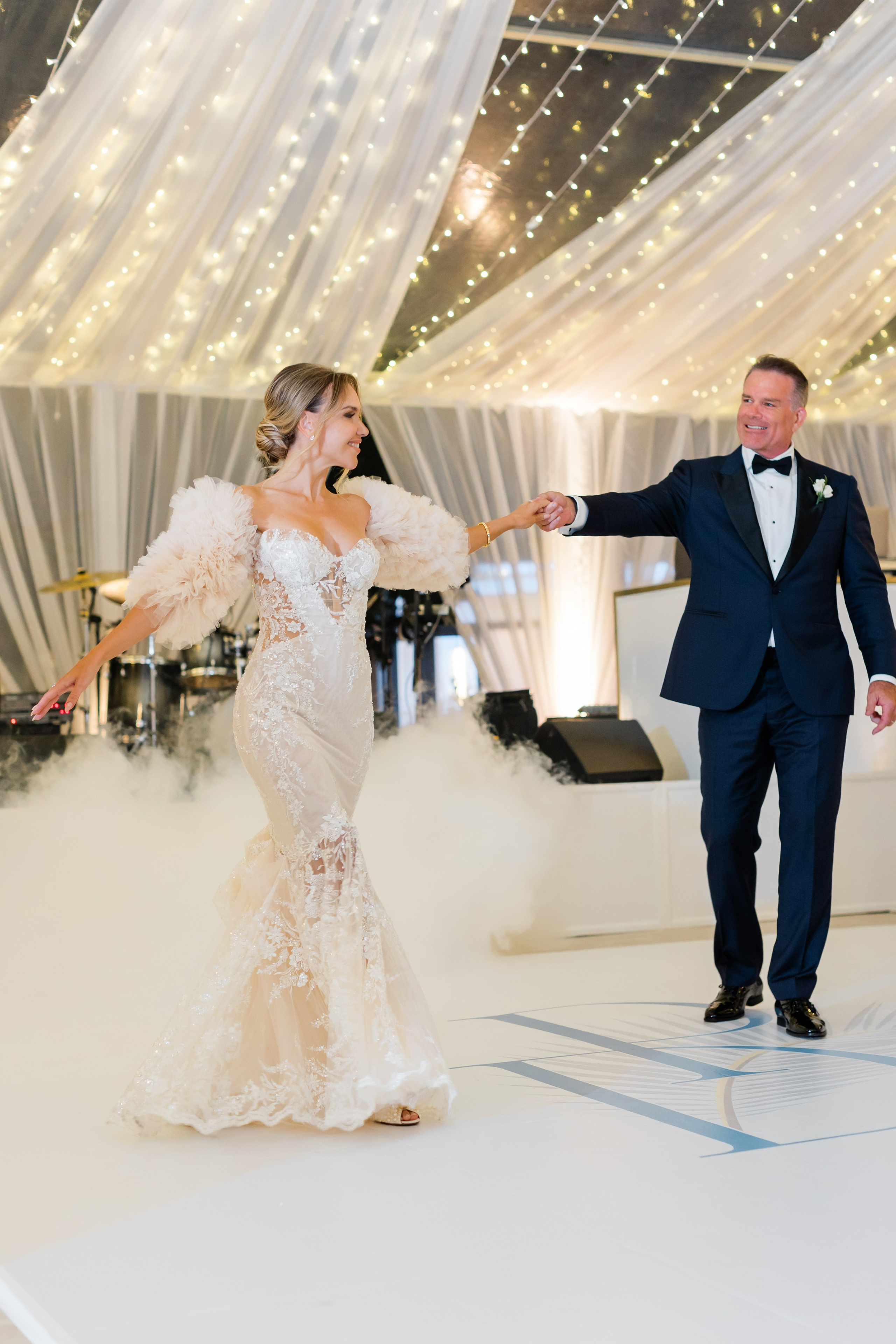 Diana and Filippe Bahamas Wedding. Family and Event photographer in Homestead and Miami areas of Florida