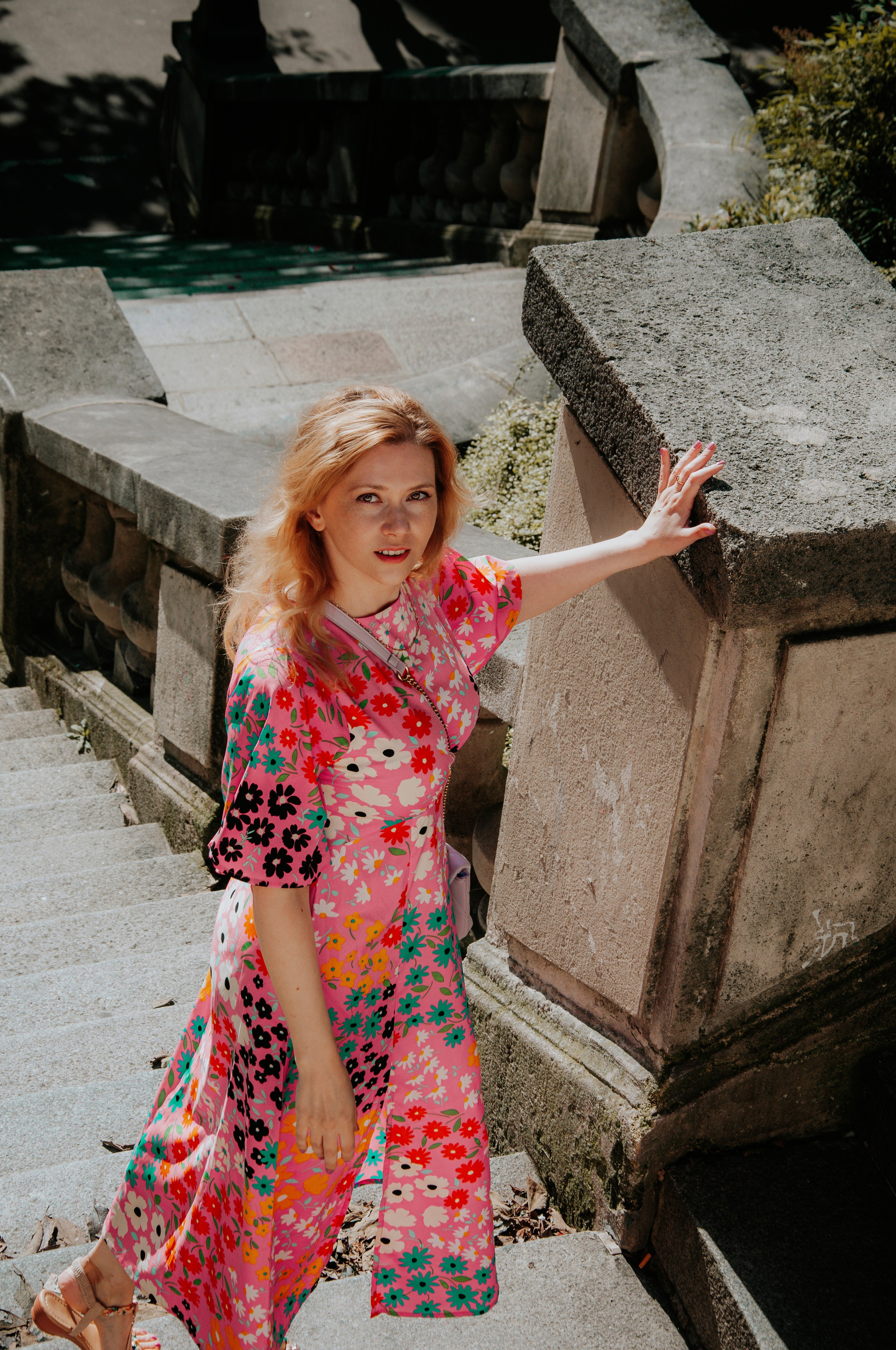 Summer photoshoot at the Eiffel Tower. Paris photographer — Polina Osipova