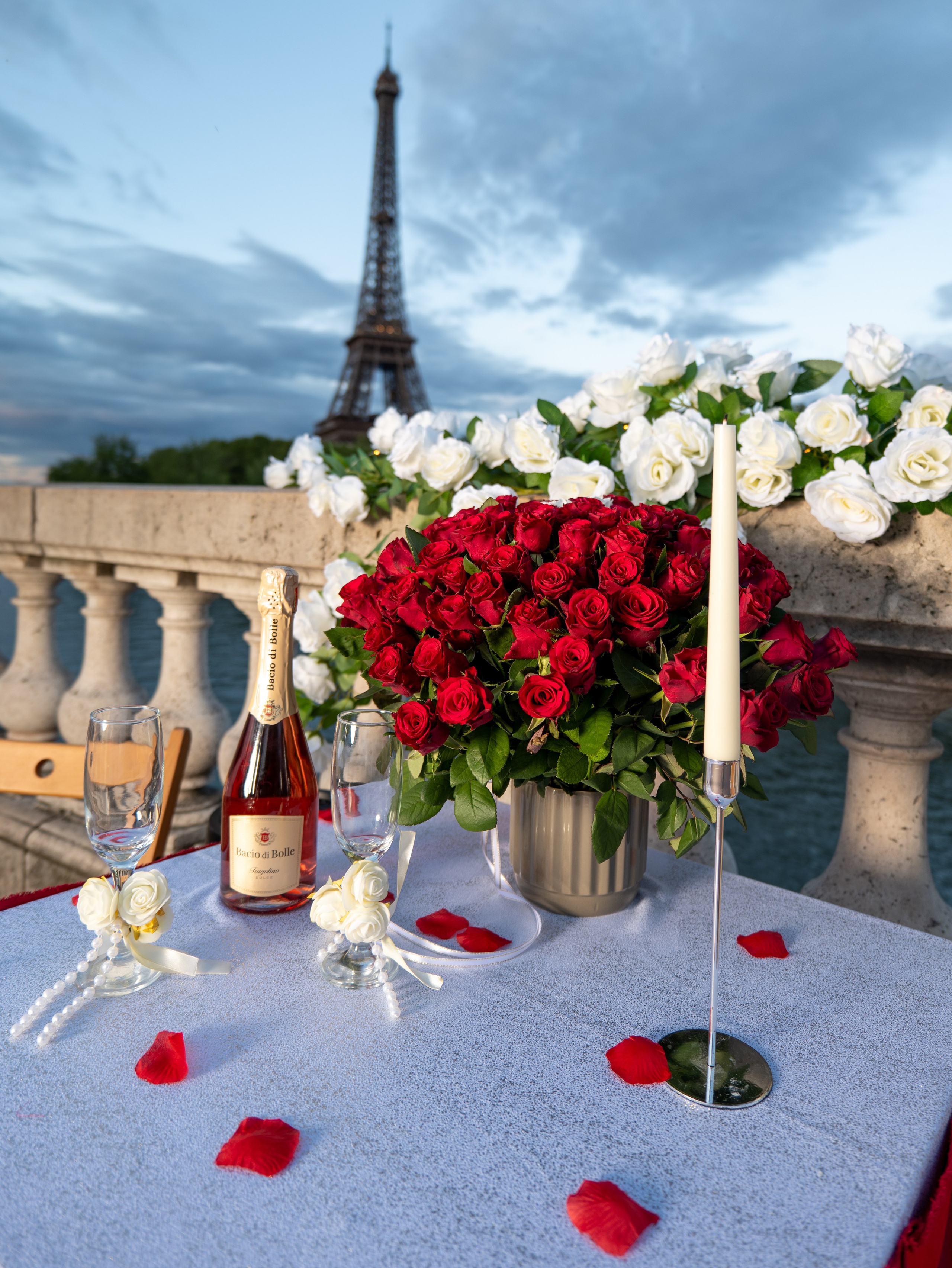 Nicolae & Eugenia. Fotograful și Cameramanul familiei dvs în Franța Paul Photographer