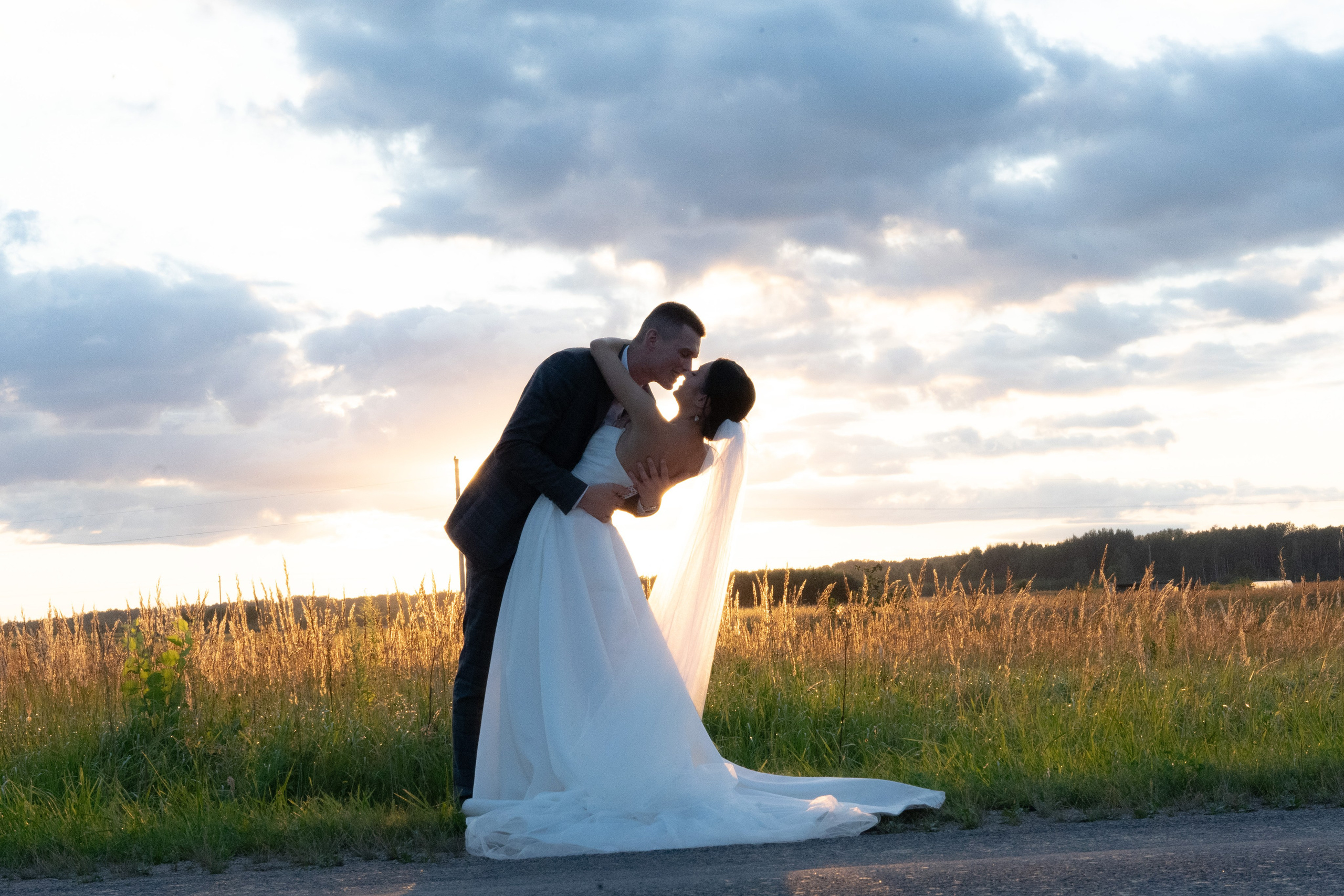 Nuotakos rytas, vestuvės, detalės, emocijos, geriausi rakursai, daug nuotraukų. Aliaksandra Norvilas fotografas Vilnius