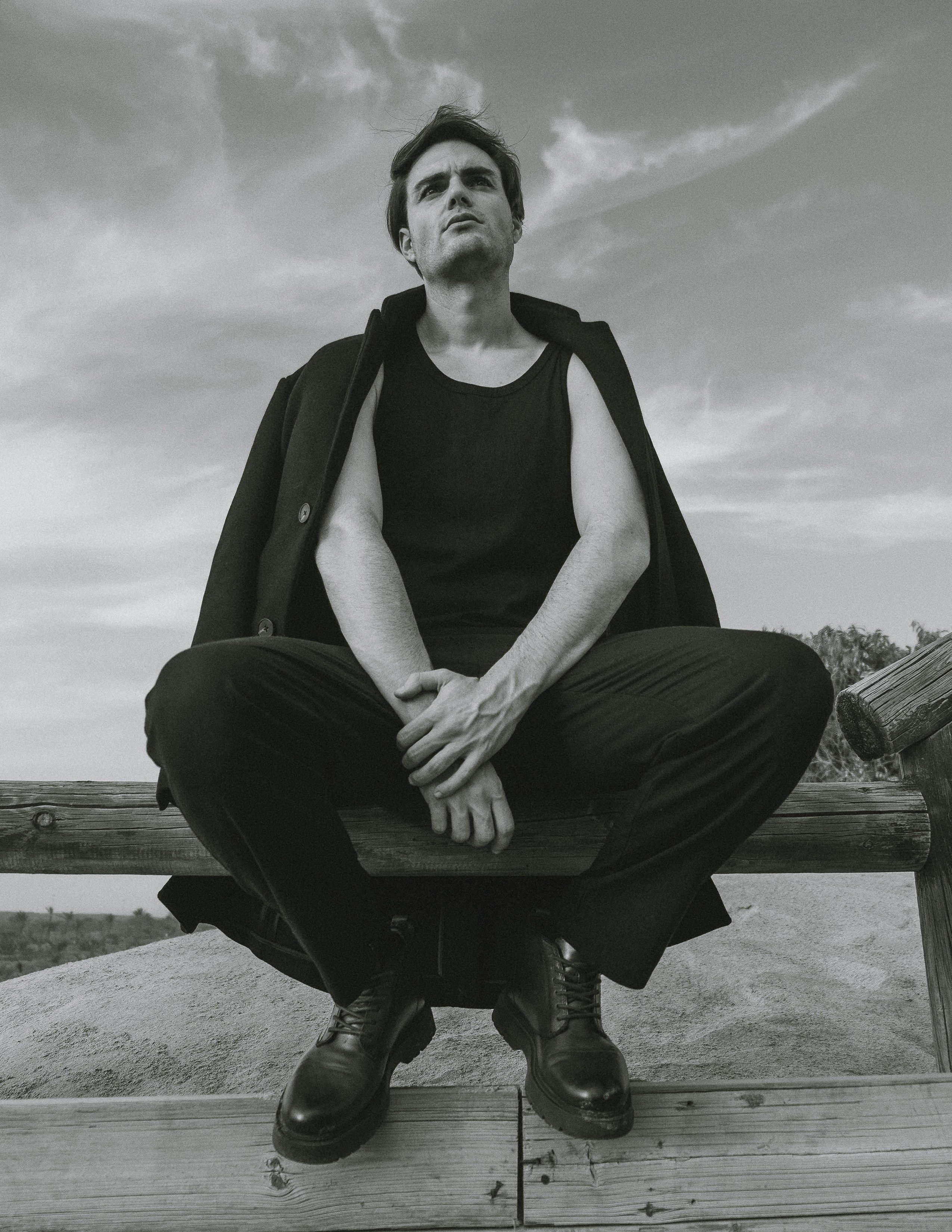 Фотосессия для актера Jaime Medina в дюнах — фотограф Андрей Луковников, Испания (Гуардамар, Аликанте, Торревьеха)