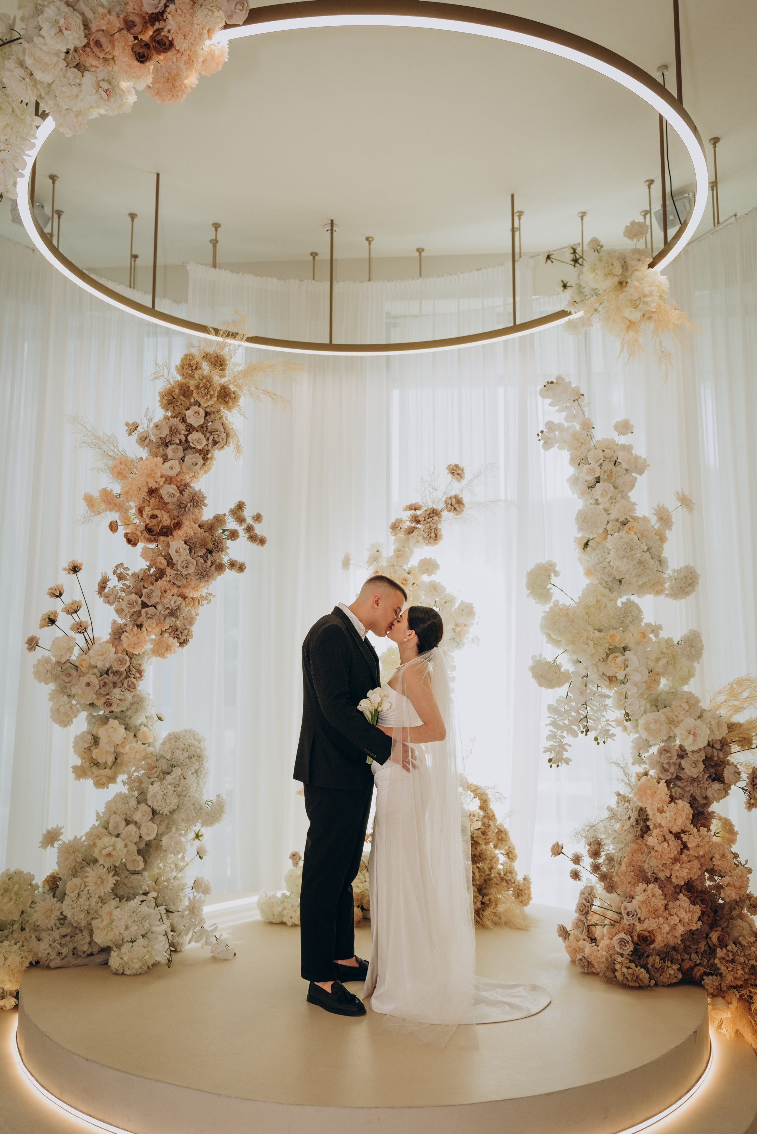 Весільний фотограф та відеограф в Києві