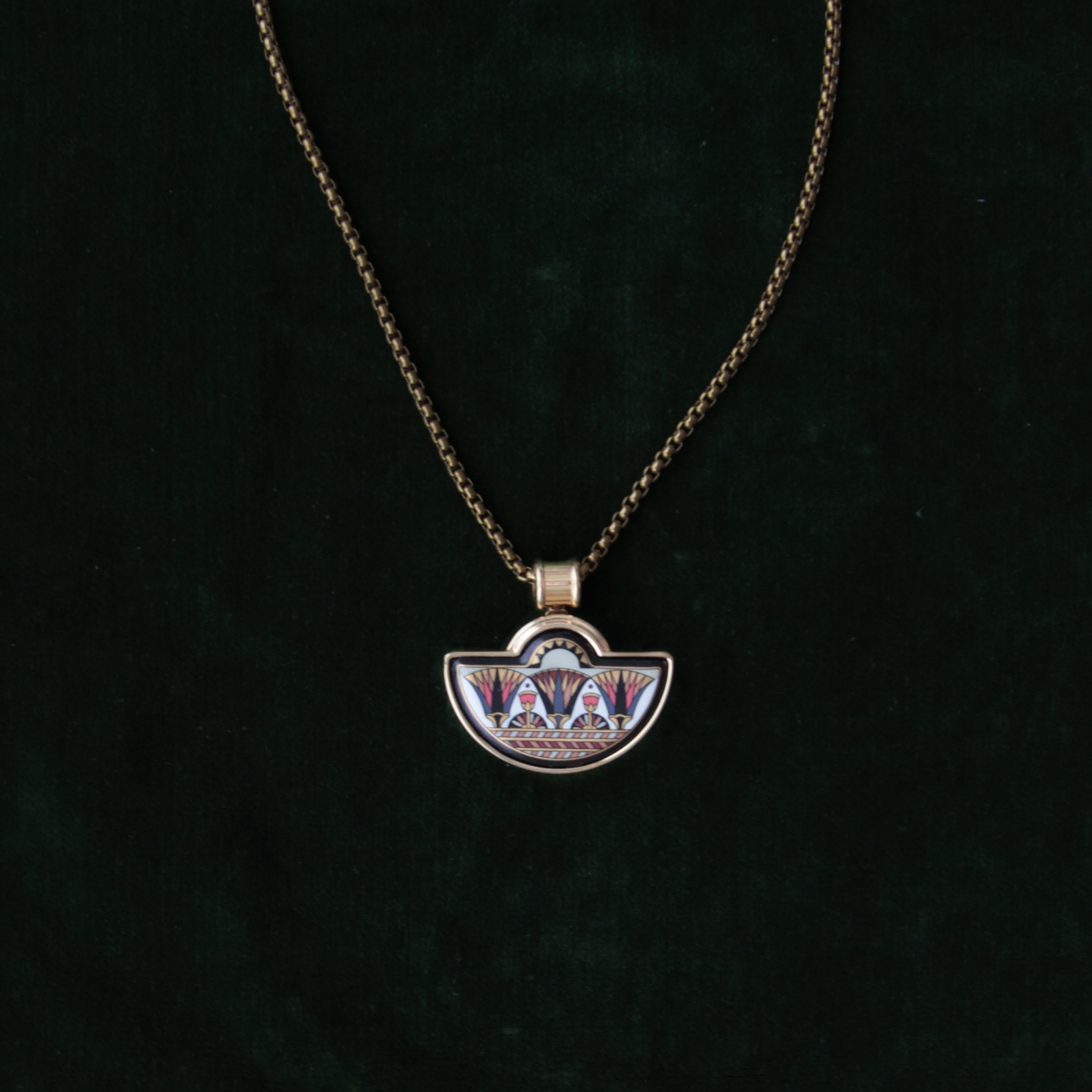 Frey wille. Современнные и актикварные украшения в Барселоне, Москве и Санкт-Петербурге