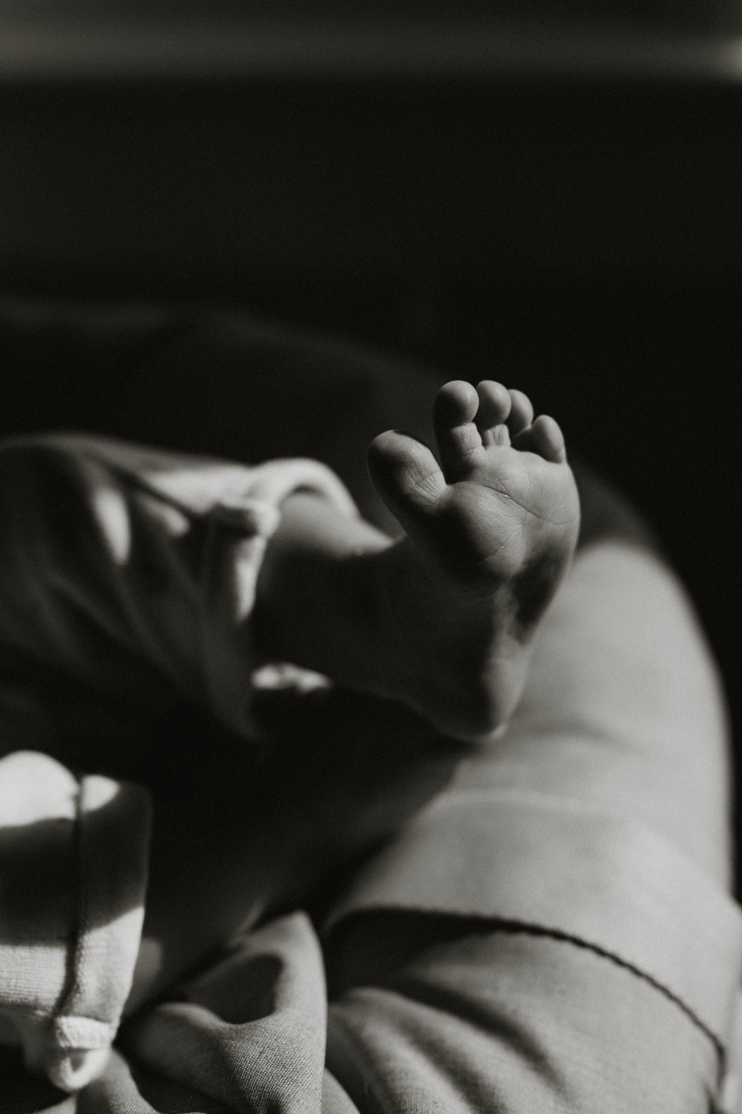 Newborn Photography at Home – Soft & Natural Moments. Alisa Tant — Family and newborn photographer Bucks County, Montgomery county, Philadelphia, NJ