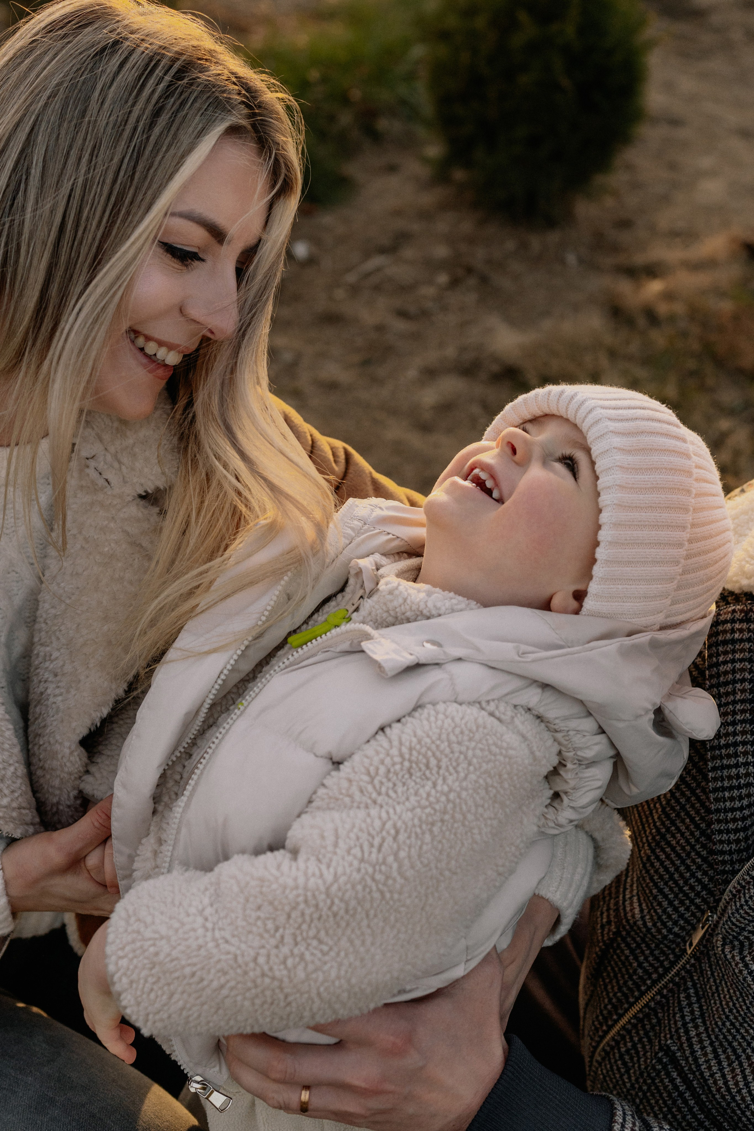 Christmas Farm Photography – Festive & Cozy Memories. Alisa Tant — Family and newborn photographer Bucks County, Montgomery county, Philadelphia, NJ