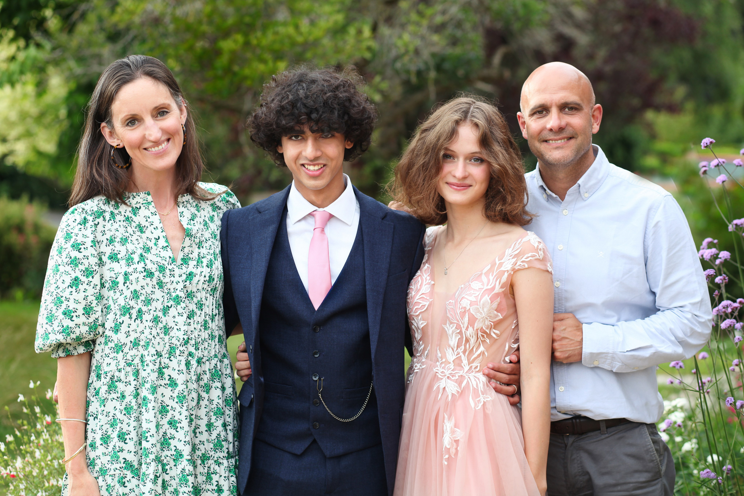 Family and Wedding. Photographer Anya Goldenberg. Works in Reading and surrounding areas