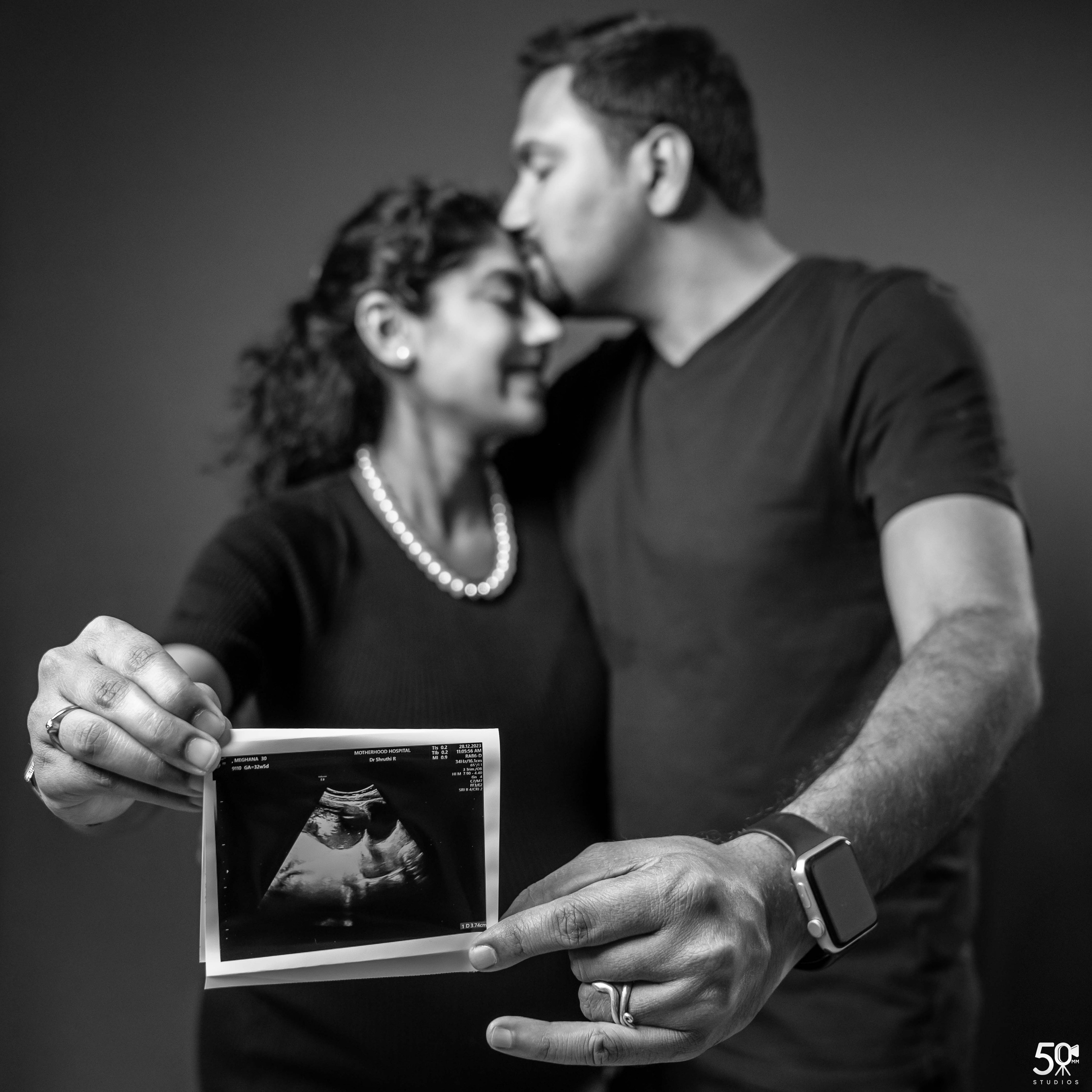MATERNITY AND BABY SHOOTS. 50mm STUDIOS