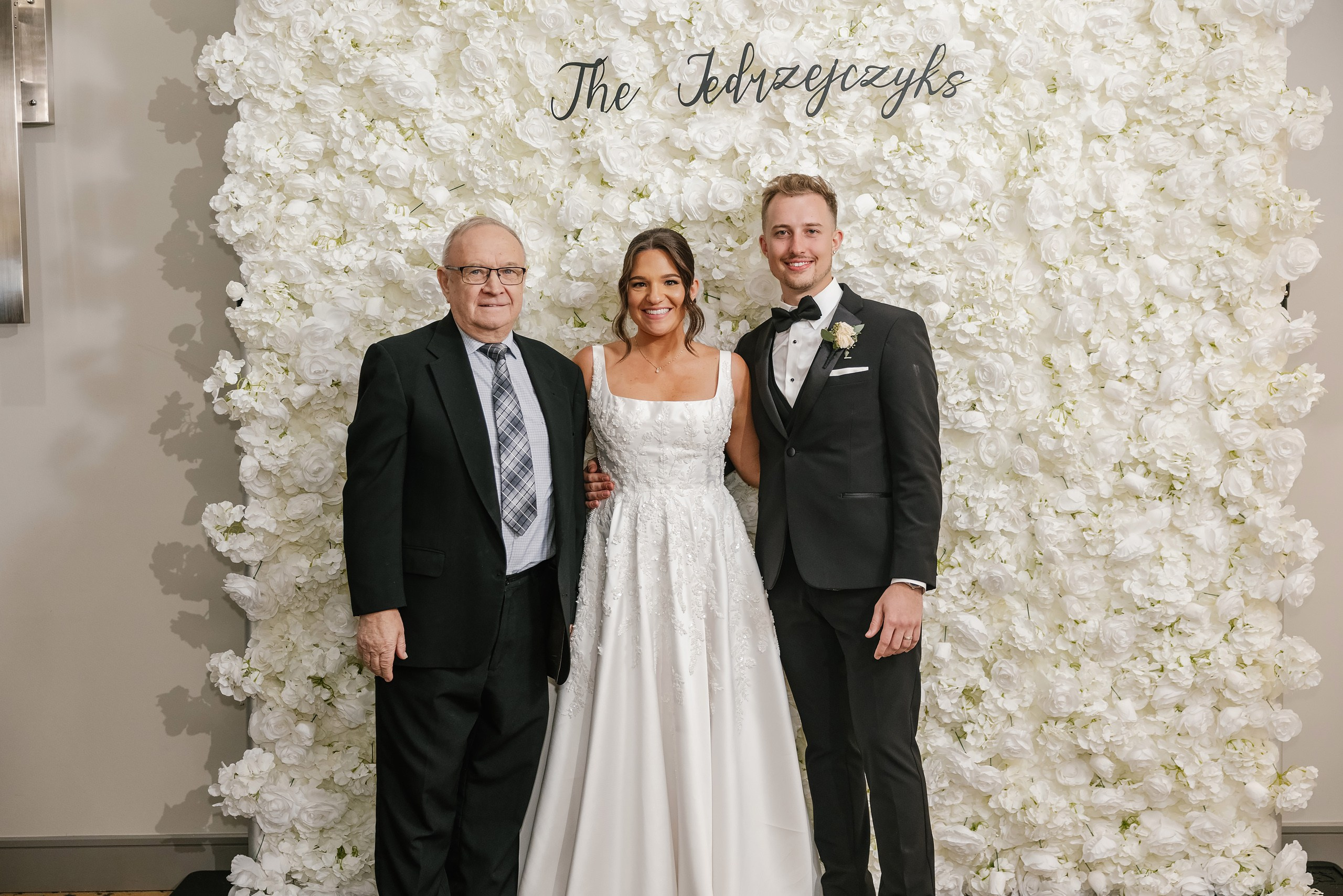 09.06.2025 Wedding. Wedding family event photographer in Chicago Nick Yushevich