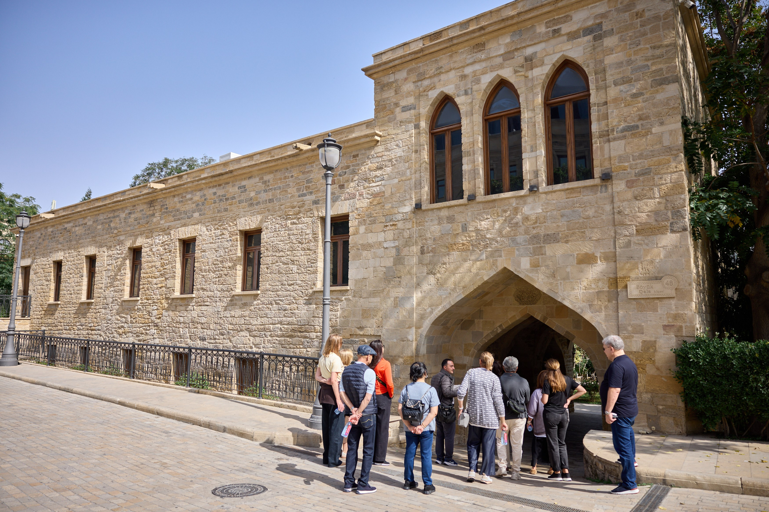 Экскурсия по Баку. День 2. Photographer in Baku Kamran Enceladus