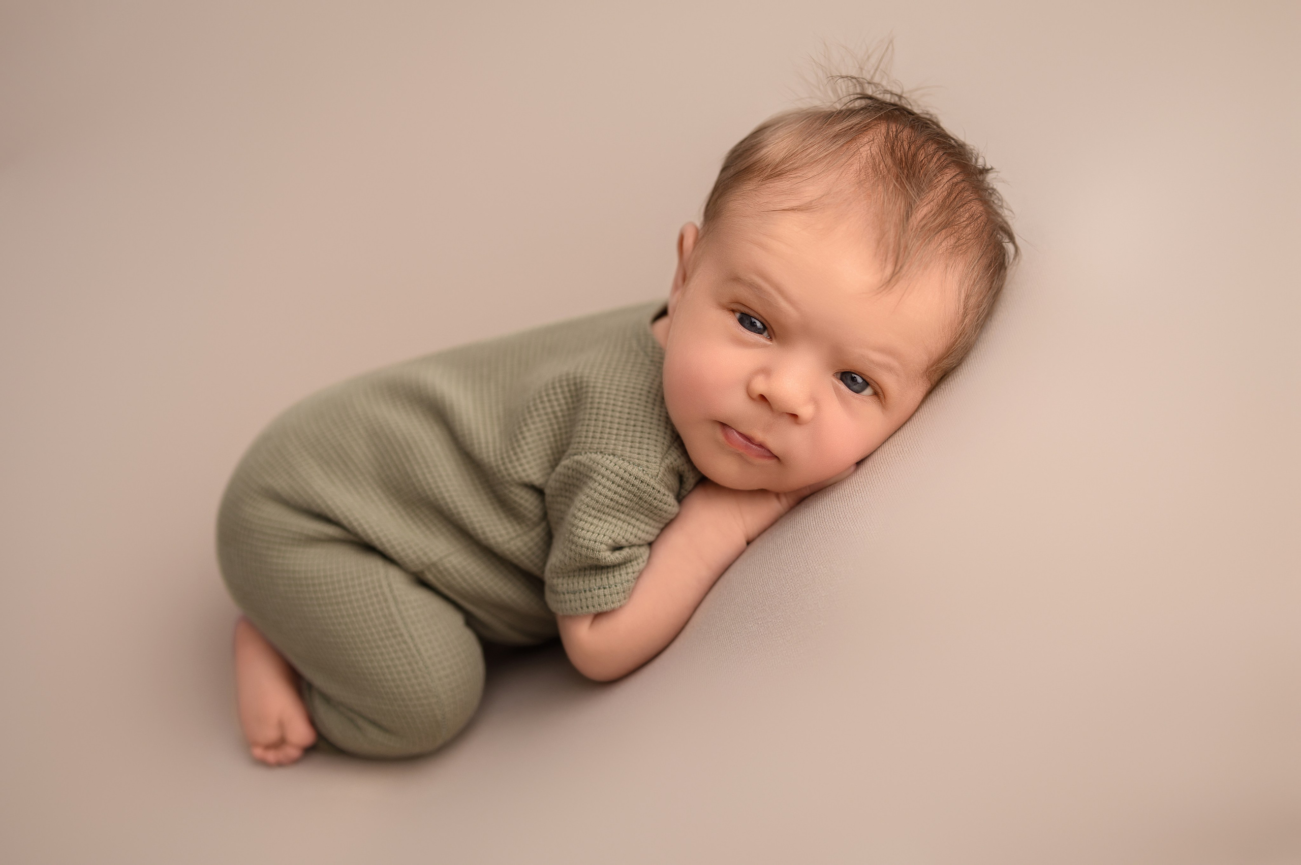 Neugeborene. Neugeborene- Schwangerschaft- und Kinder Fotografin in Lehre