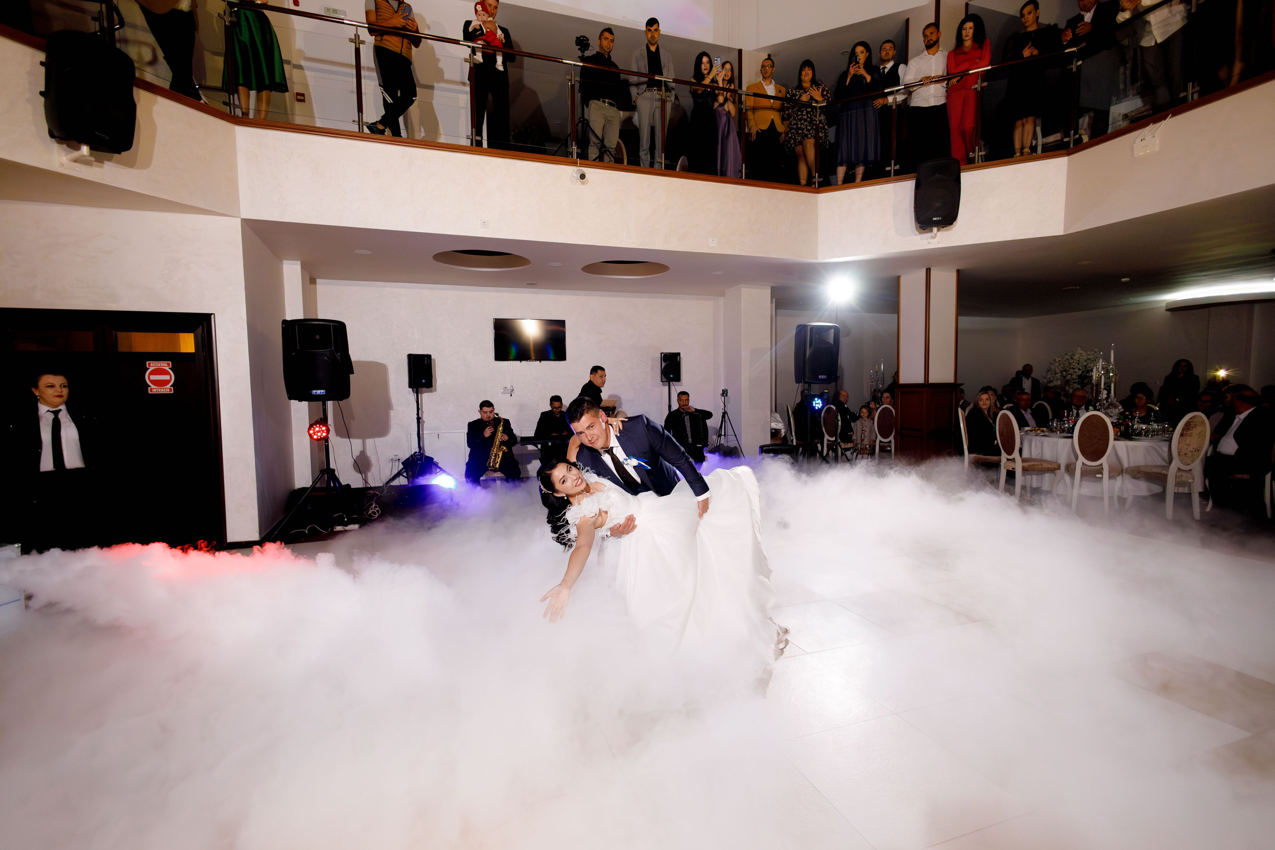 Loredana & Emilian – Ziua Nunții | Videografie - fotografie Botez Suceava, Iași, Botoșani. Servicii foto-video profesionale, pentru momente de neuitat