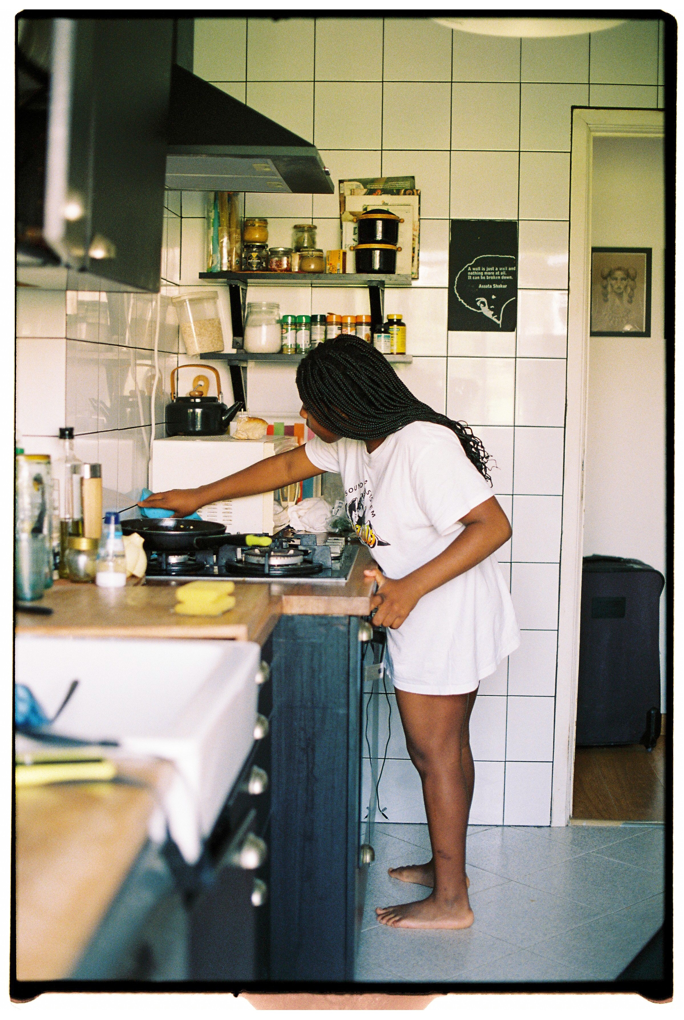 What sustain us — Alessandra. A visual practice of being-with