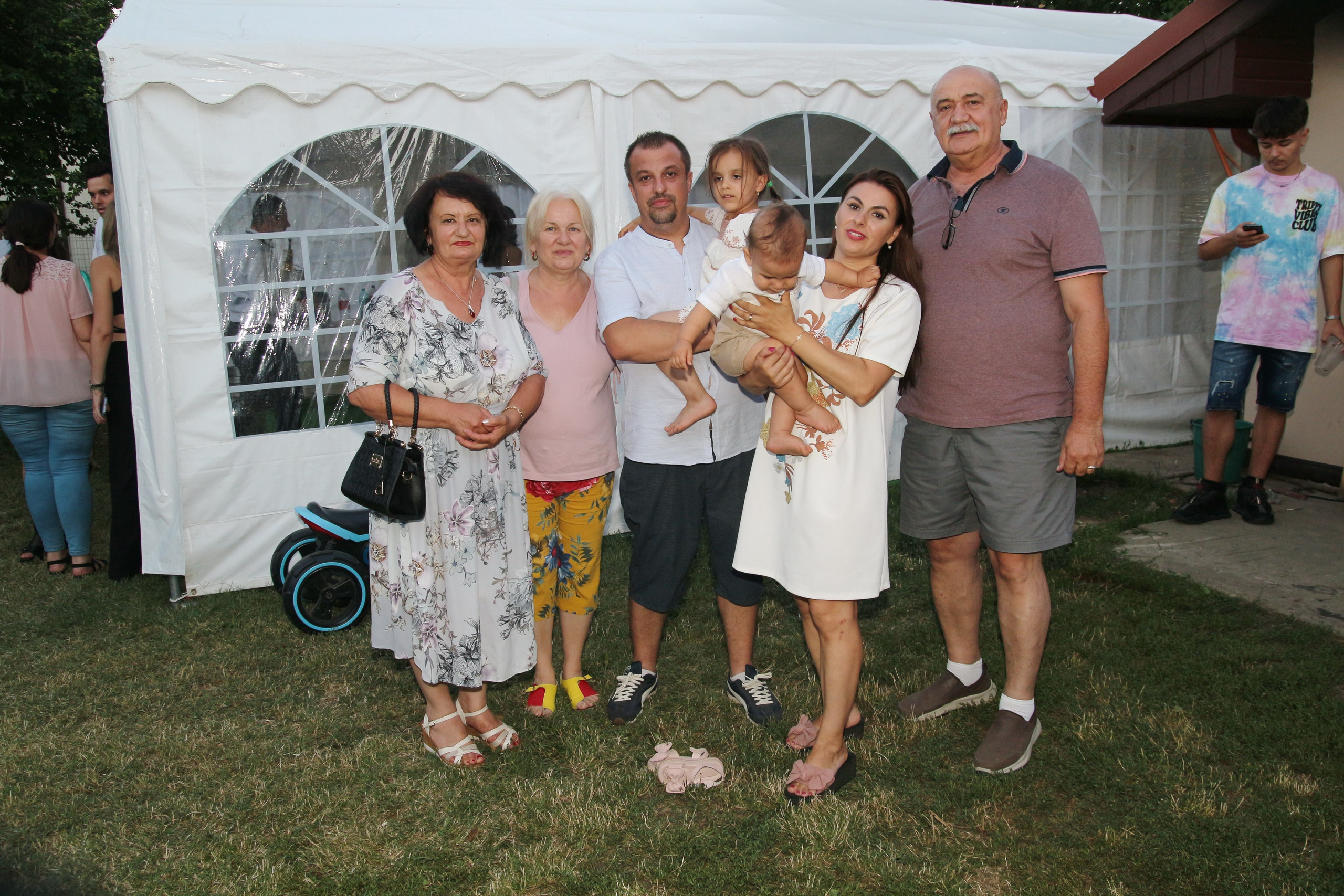 BYZO MEDIA. PETRU BYZO - family and children photographer in ROMANIA